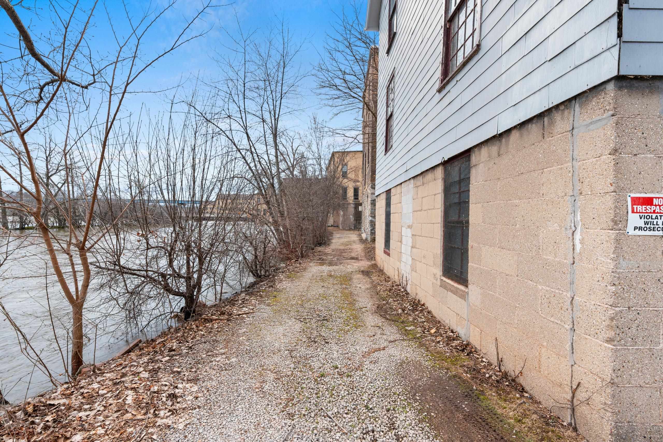 Property photo 24