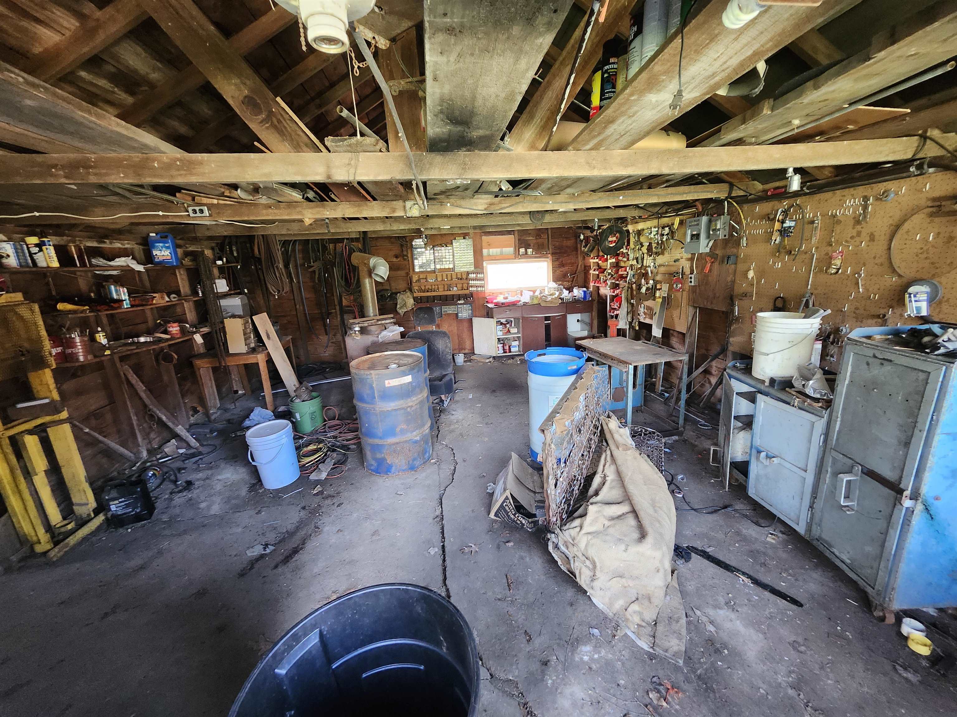 Property photo 34