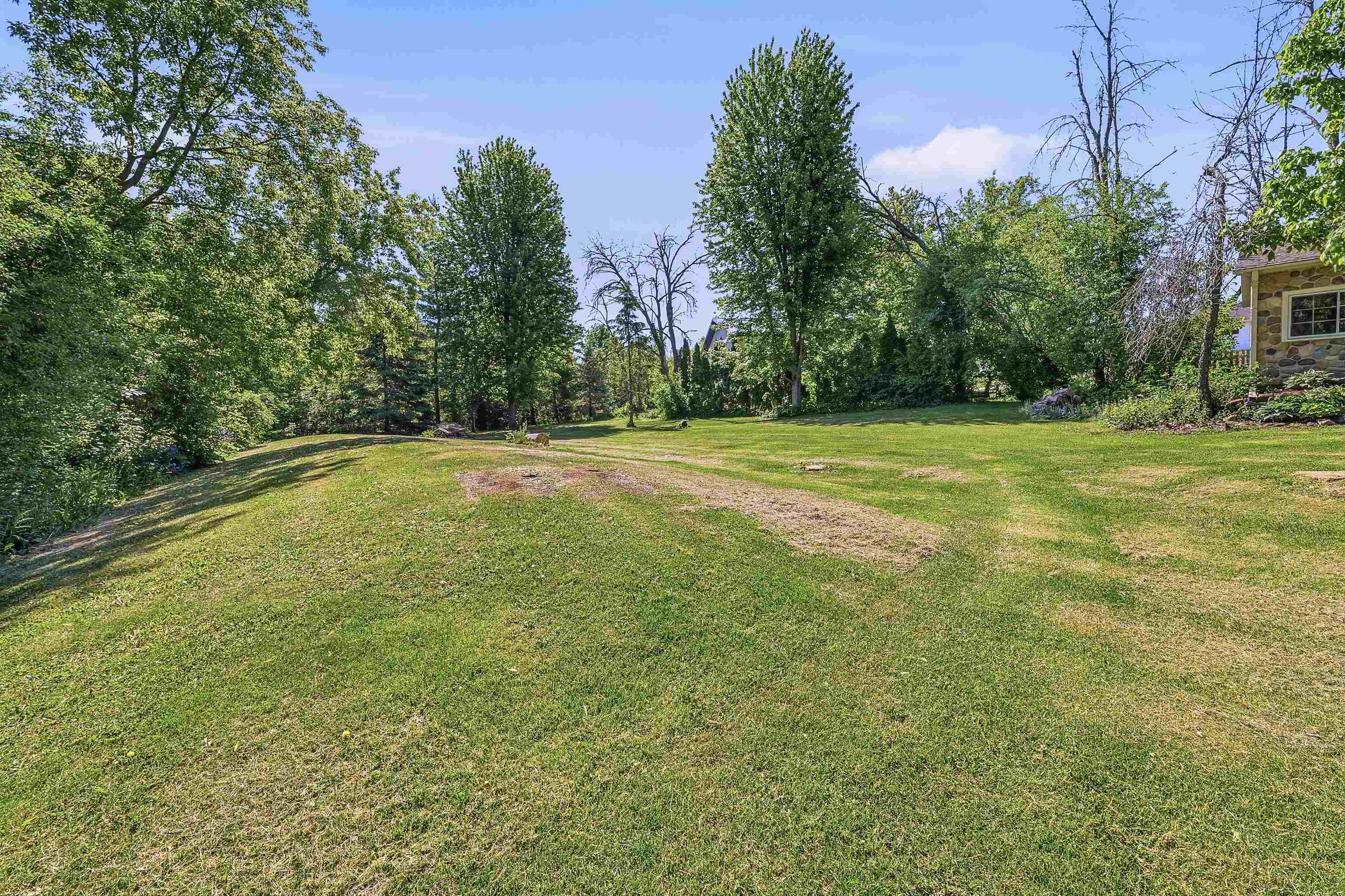 Property photo 35