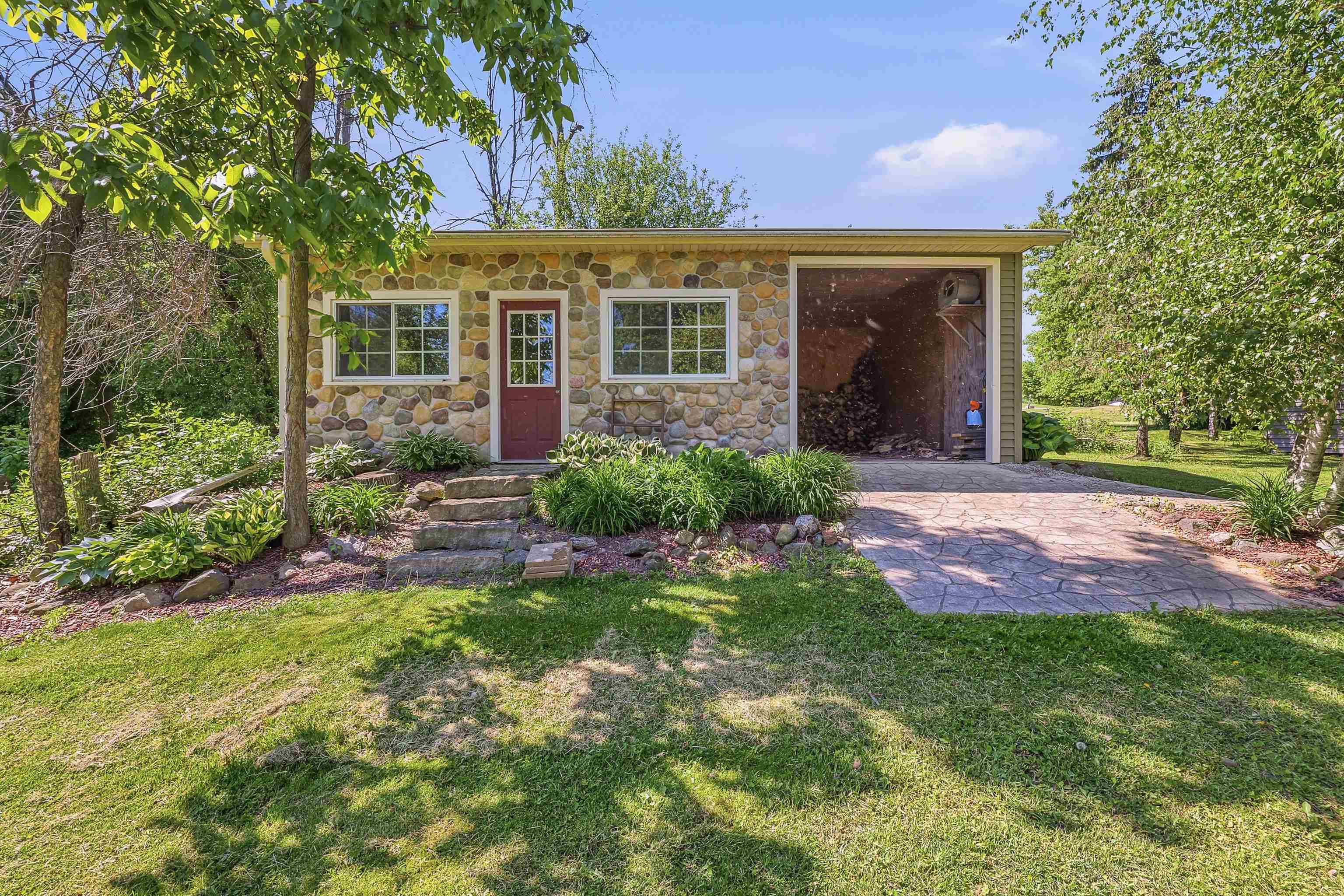 Property photo 38
