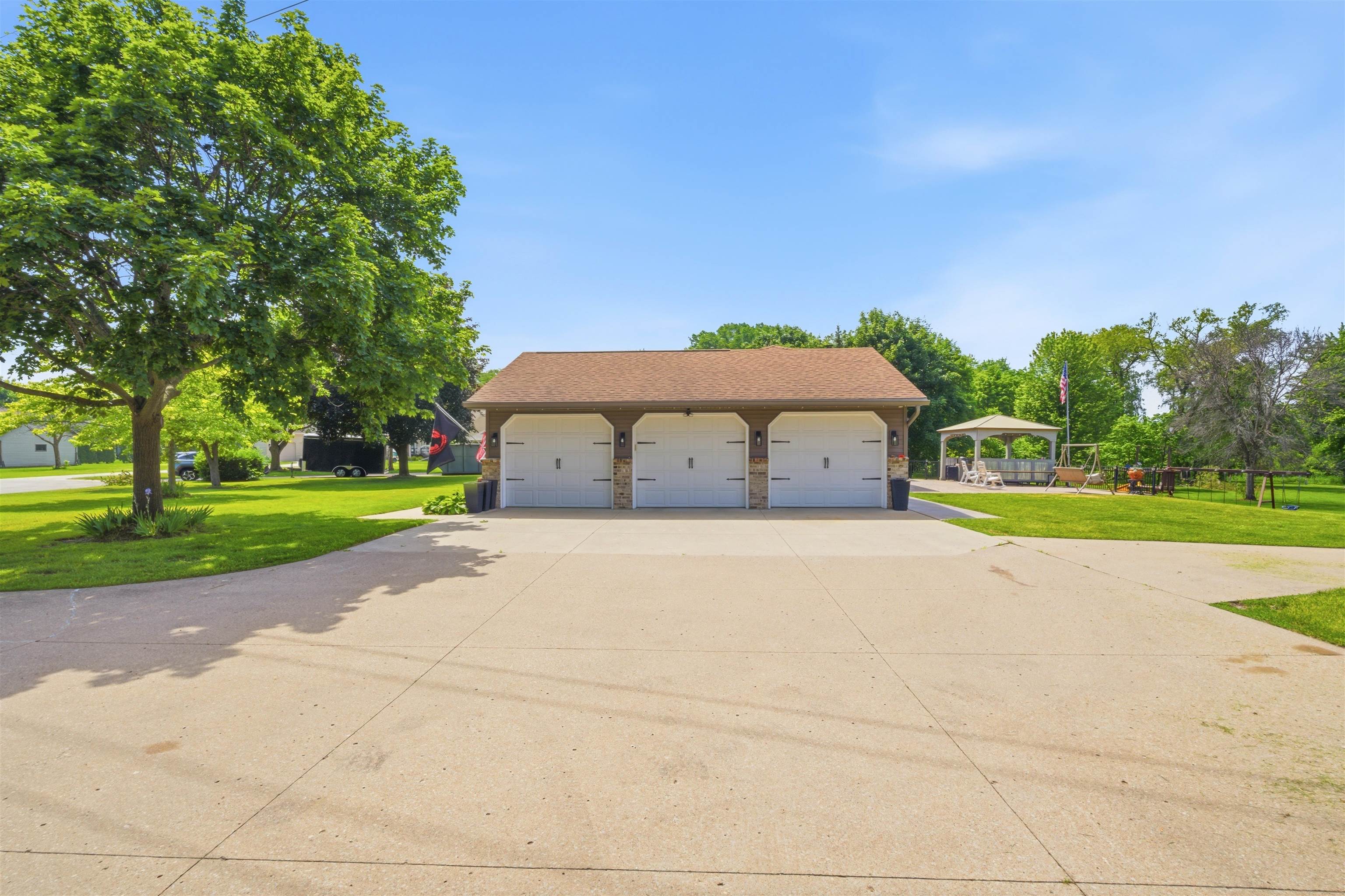 Property photo 33