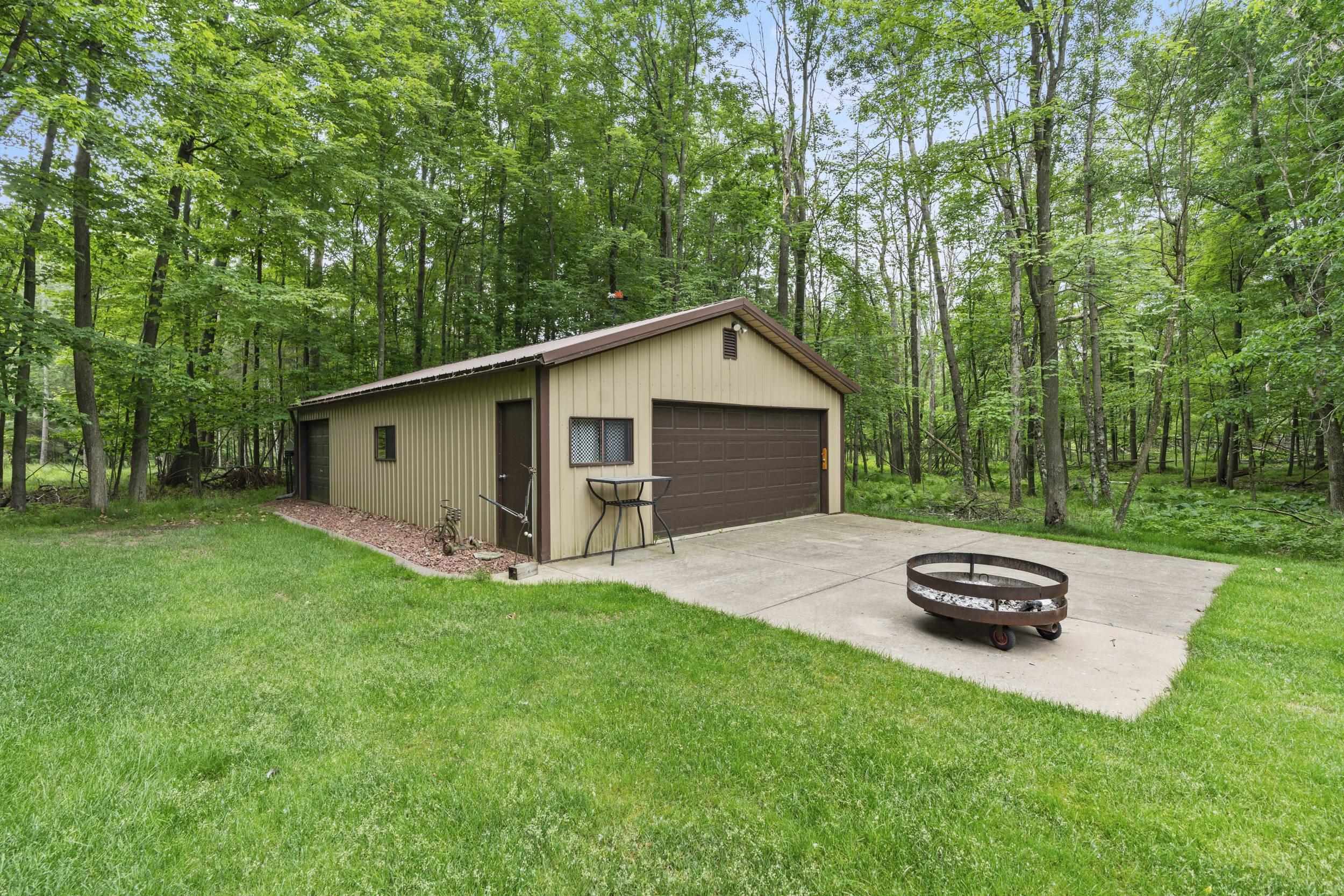 Property photo 44