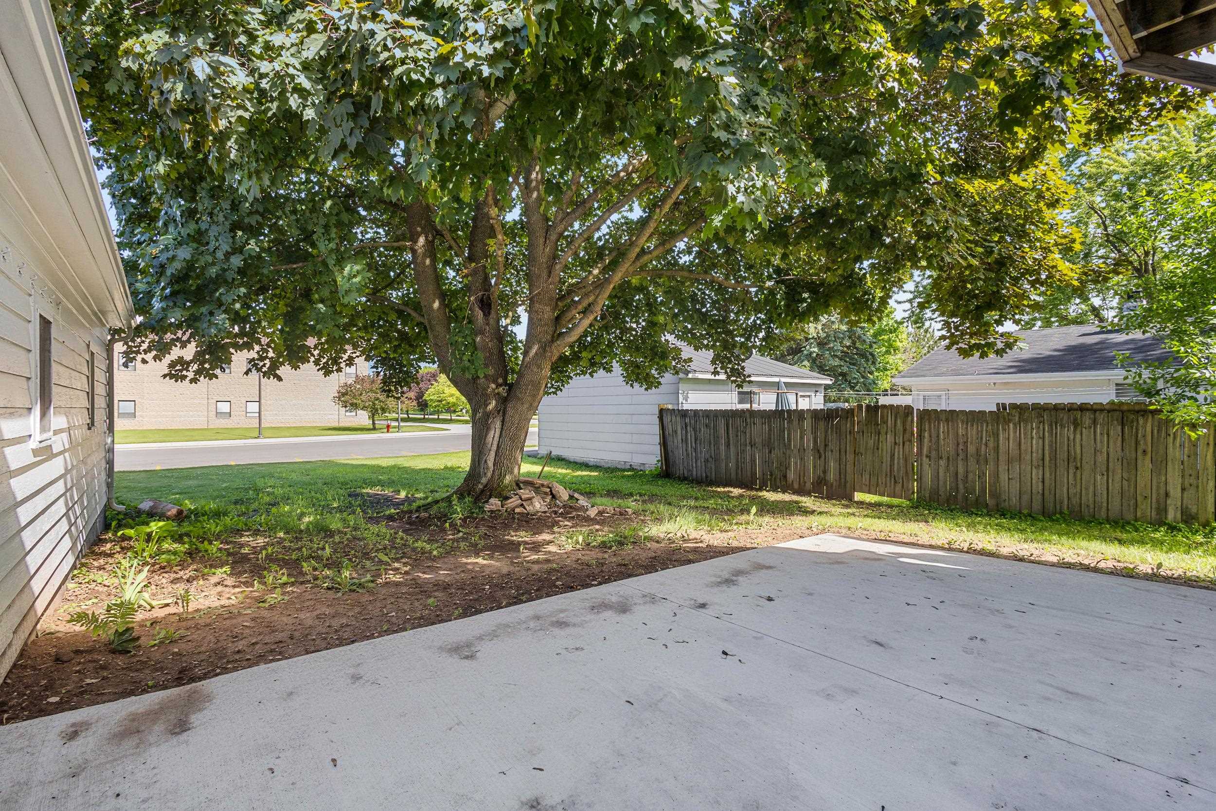 Property photo 40