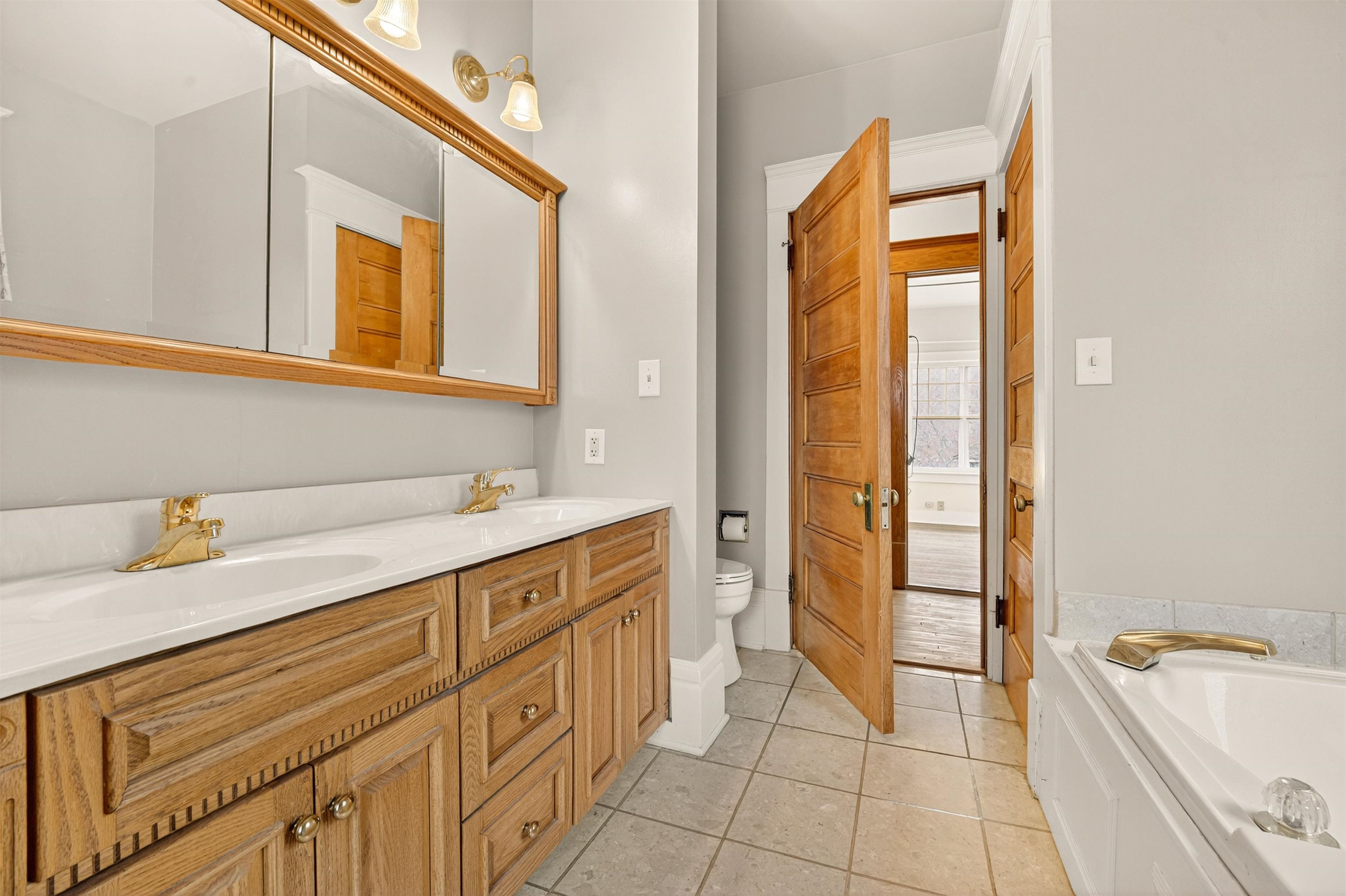 Property photo 35