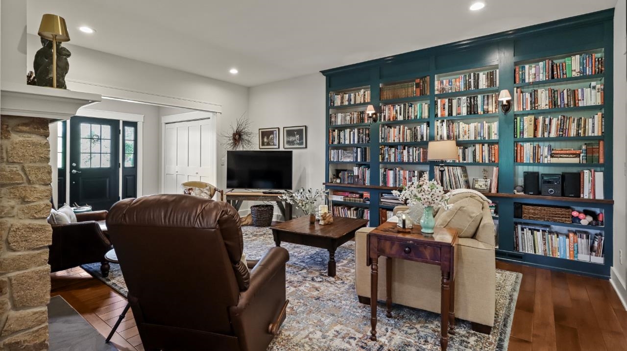 Property photo 24