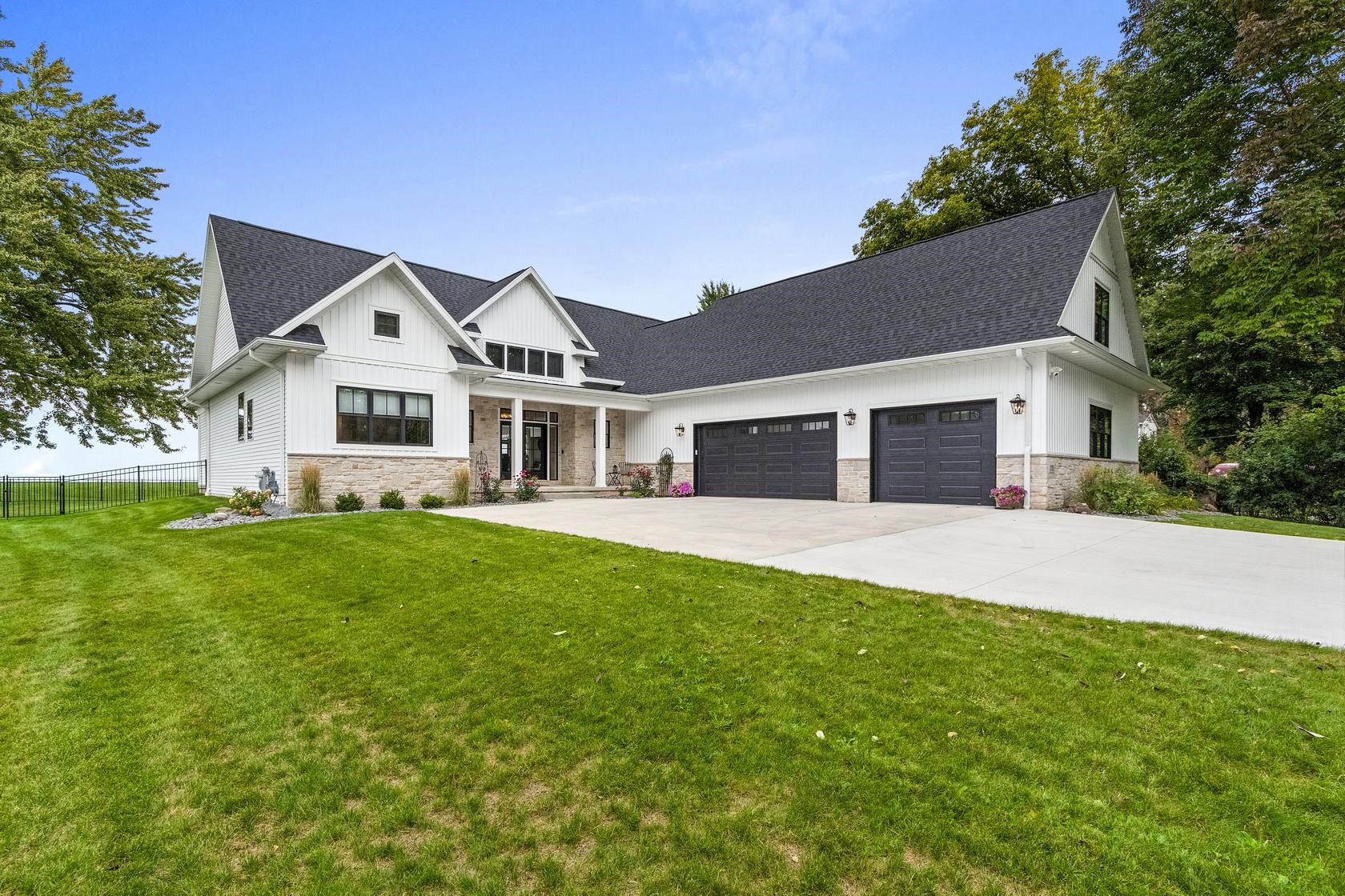 Property photo 35