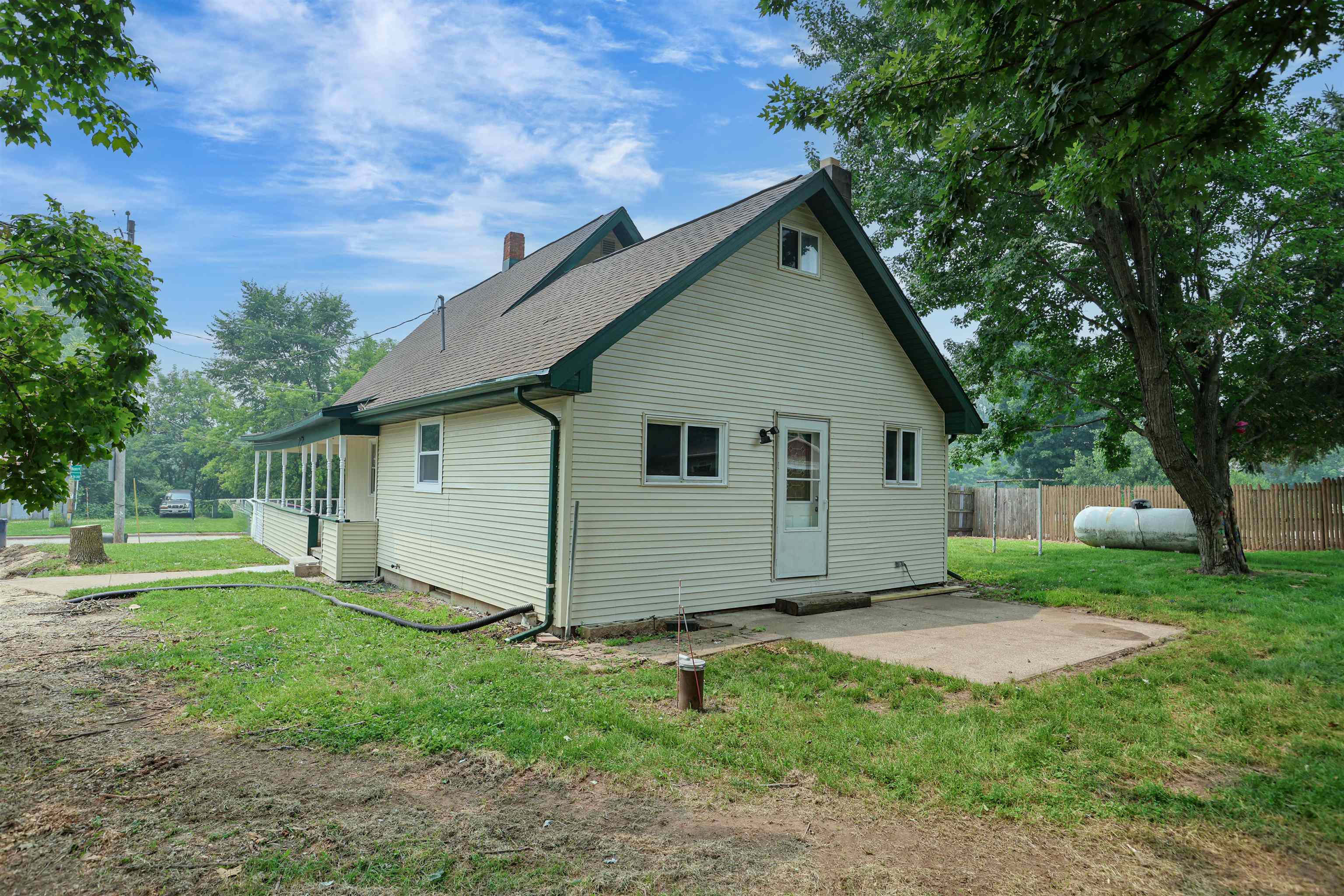 Property photo 33