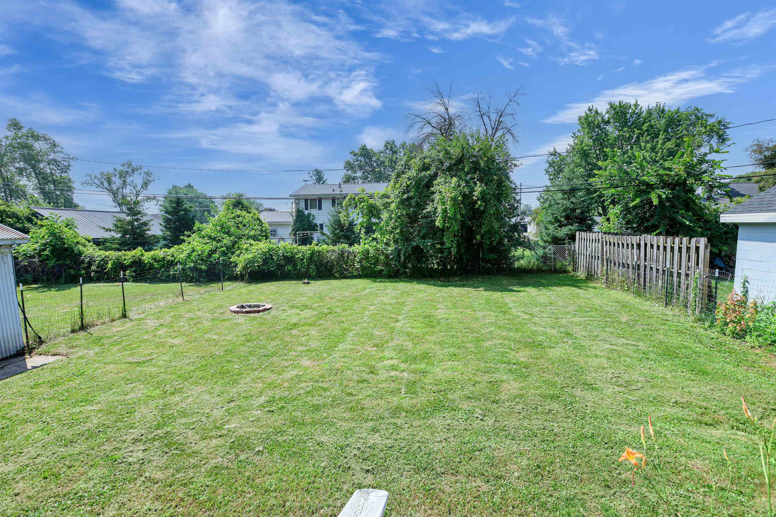 Property photo 33