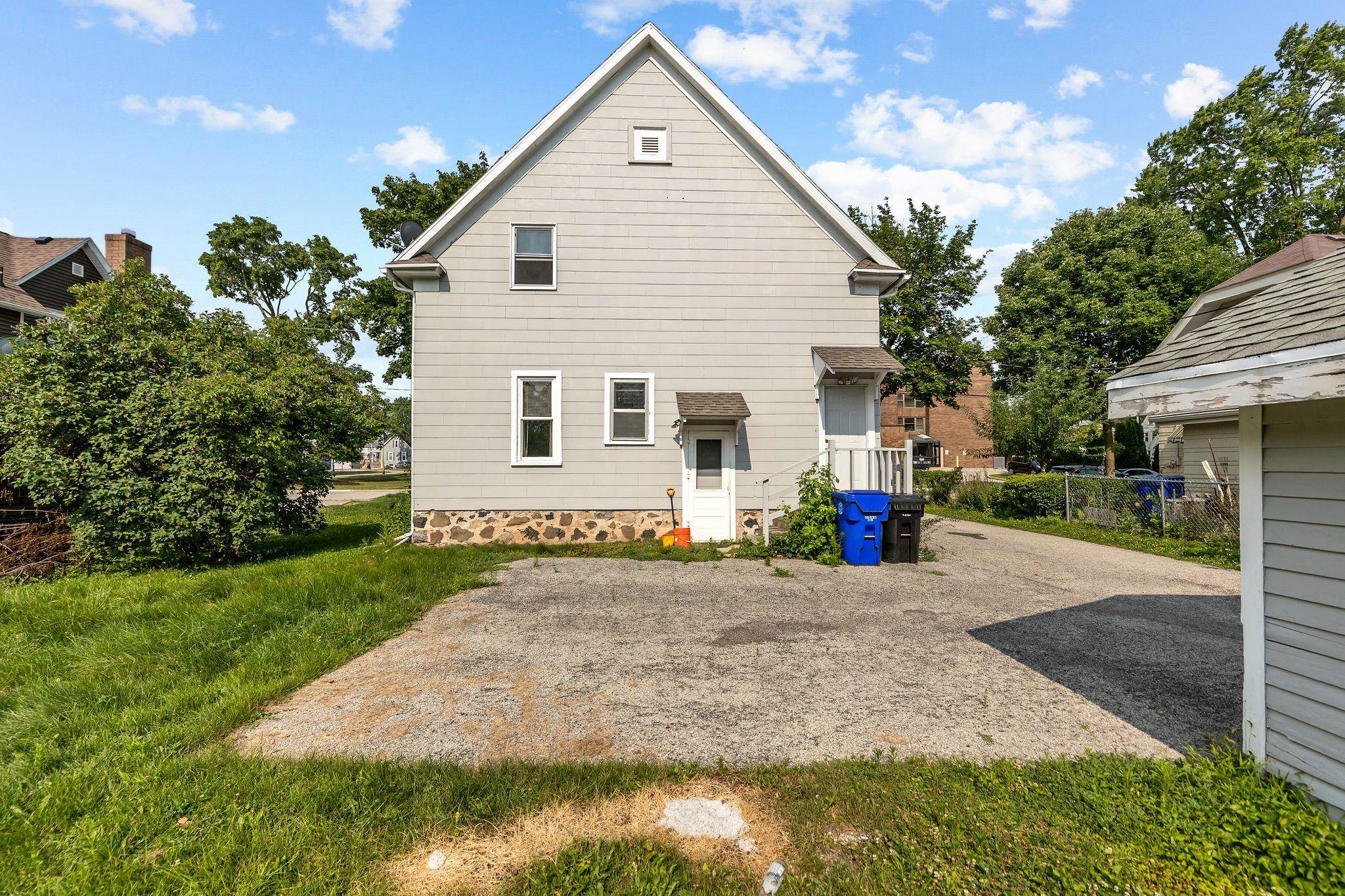 Property photo 28