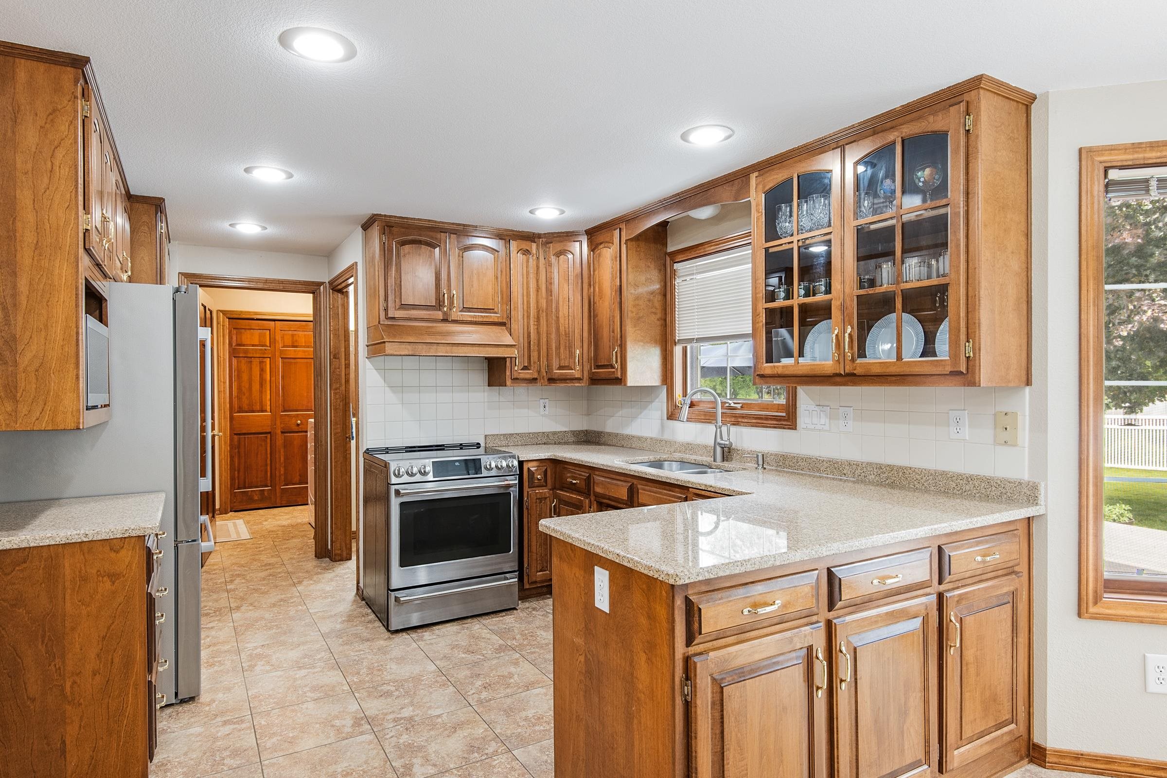 Property photo 12