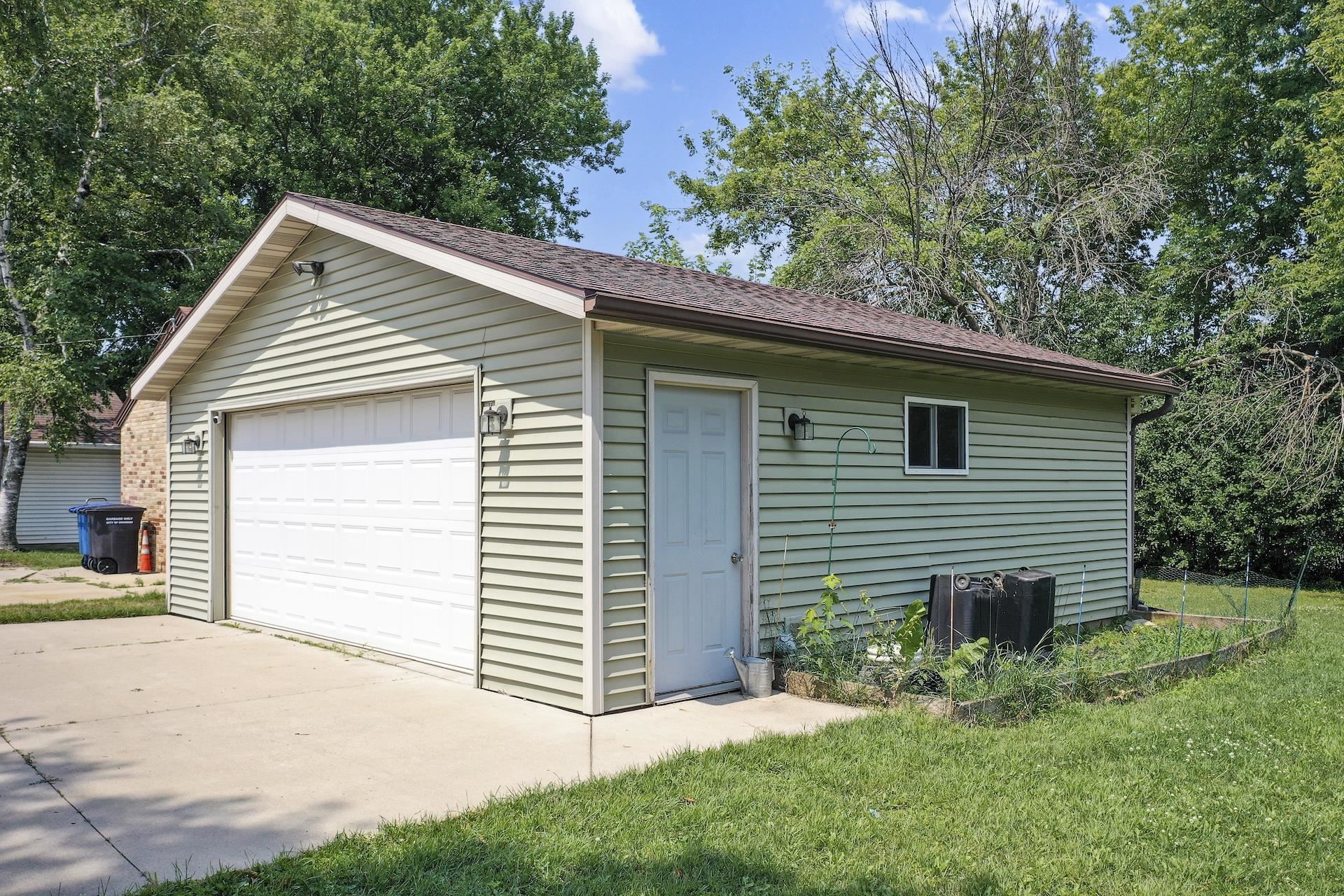 Property photo 24