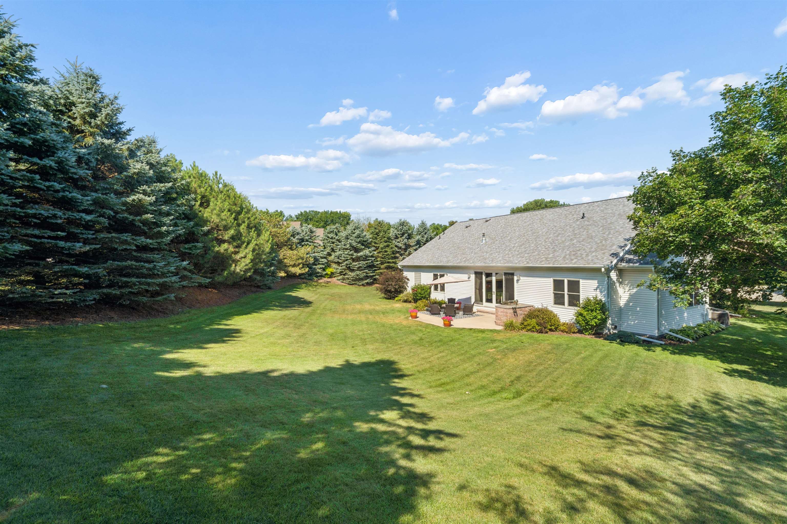 Property photo 44