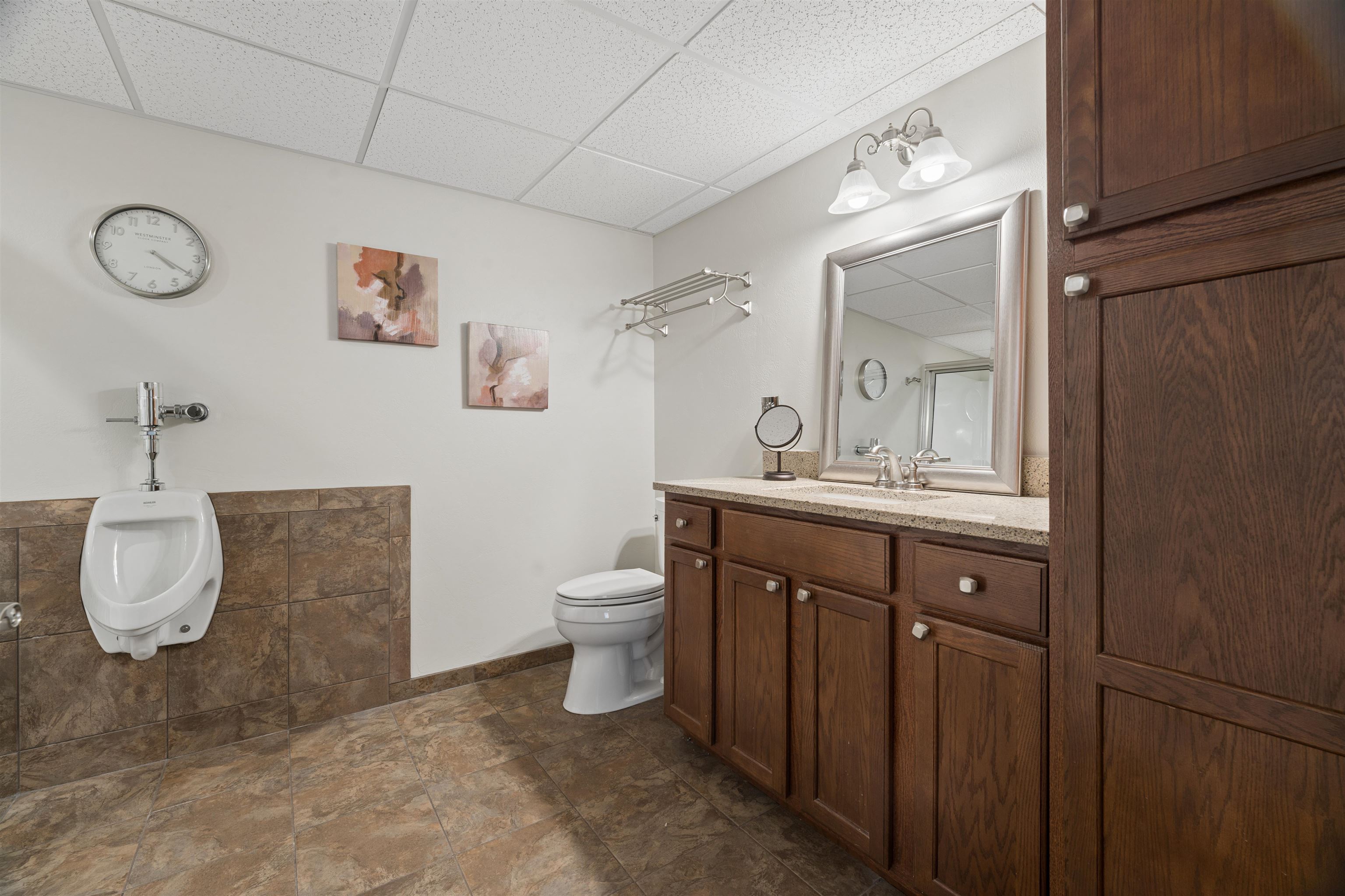Property photo 43