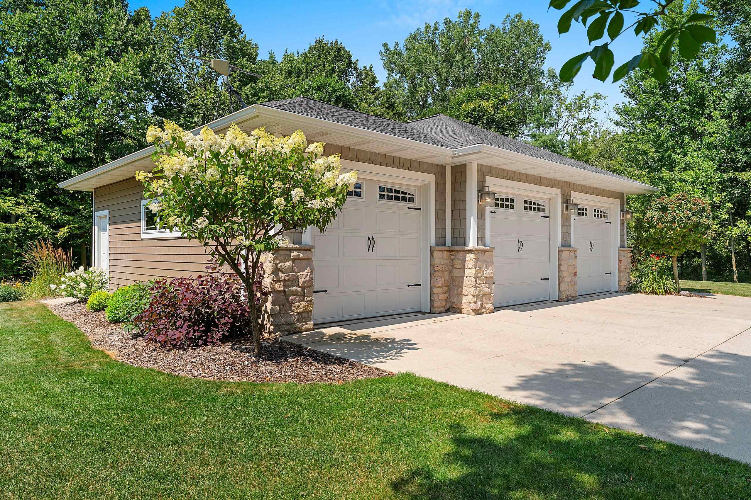 Property photo 72