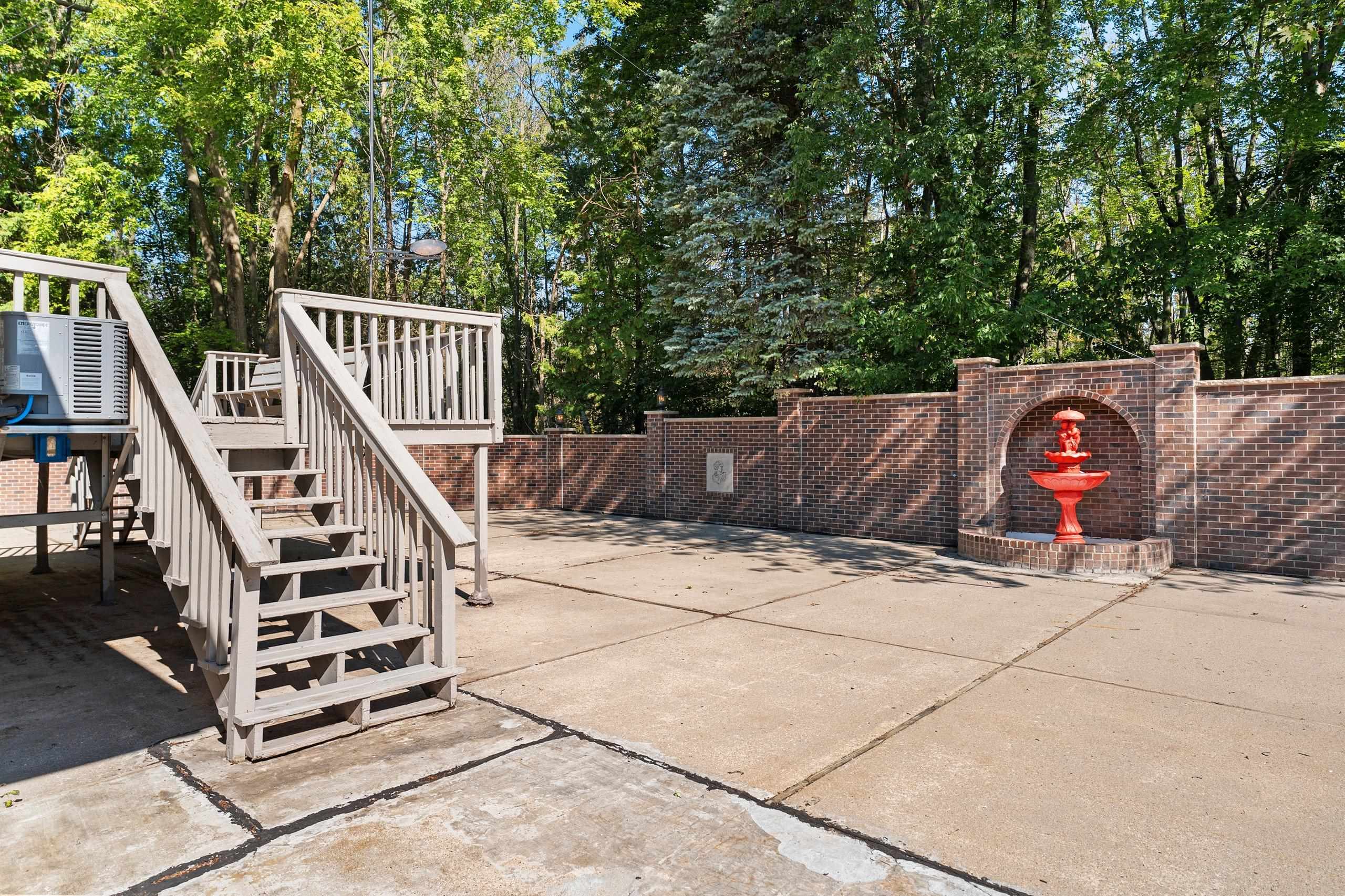 Property photo 73