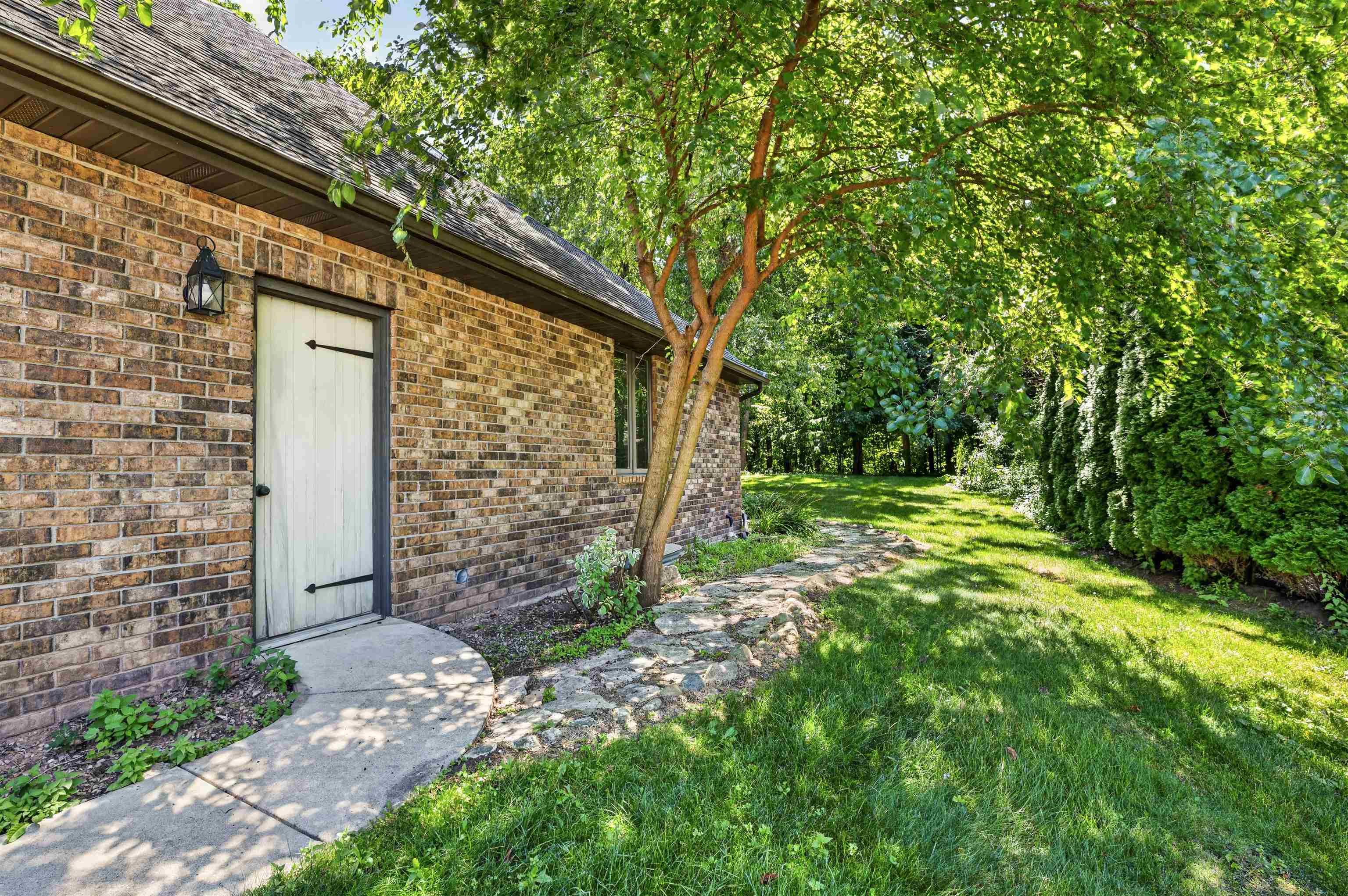 Property photo 31