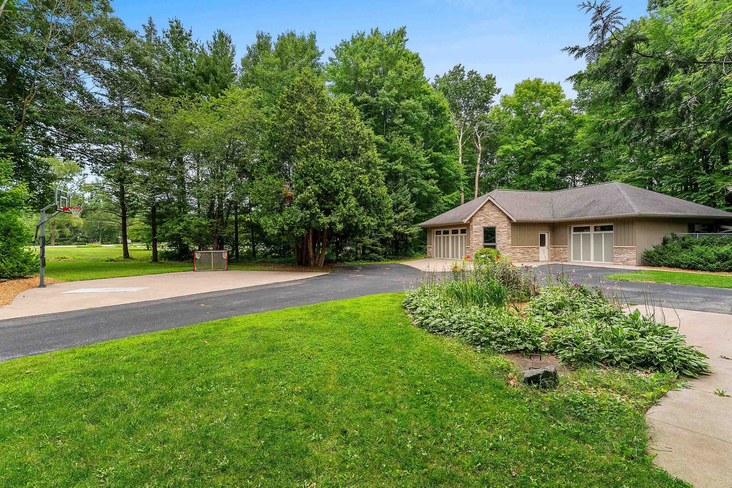 Property photo 62