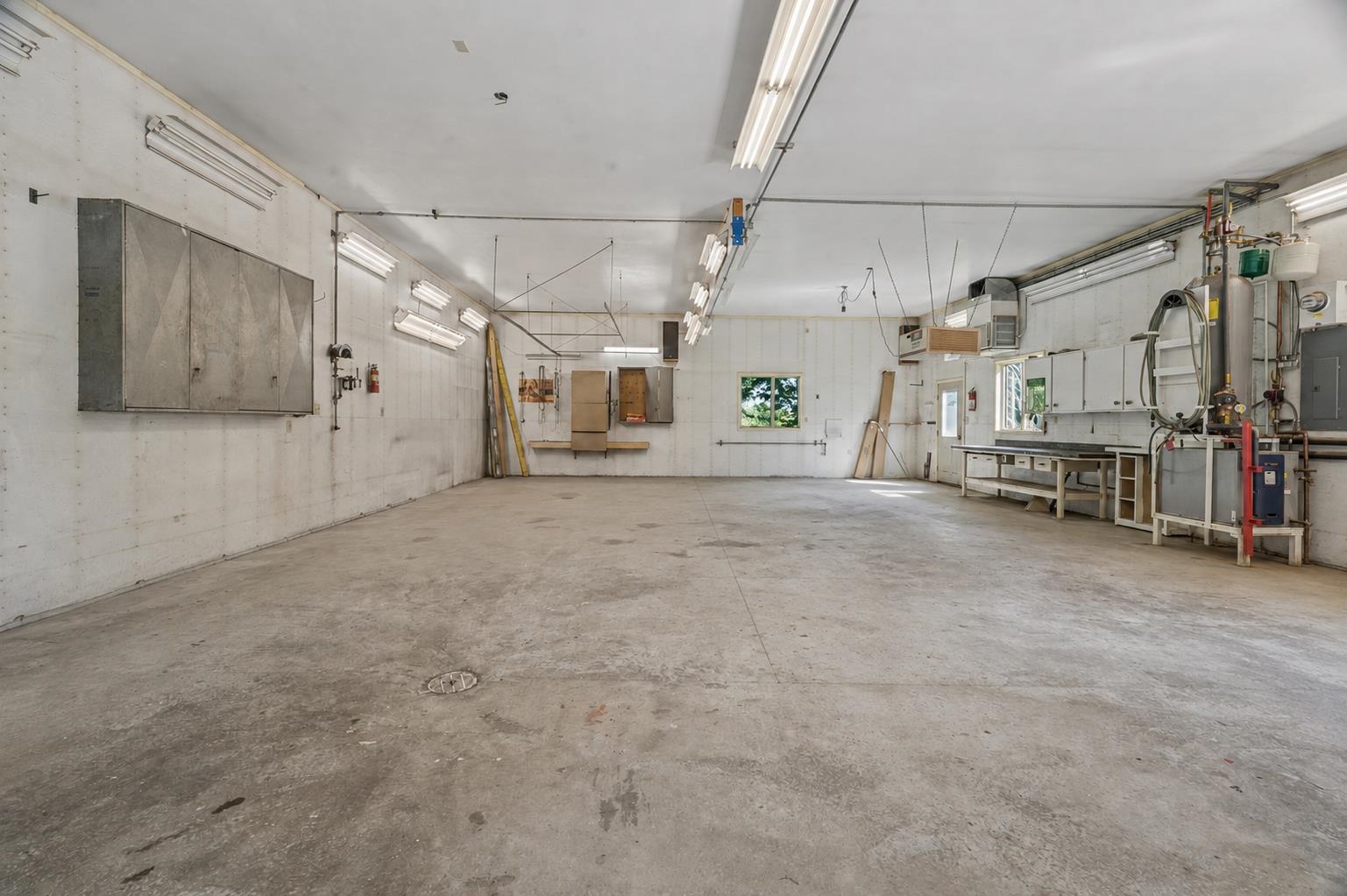 Property photo 34