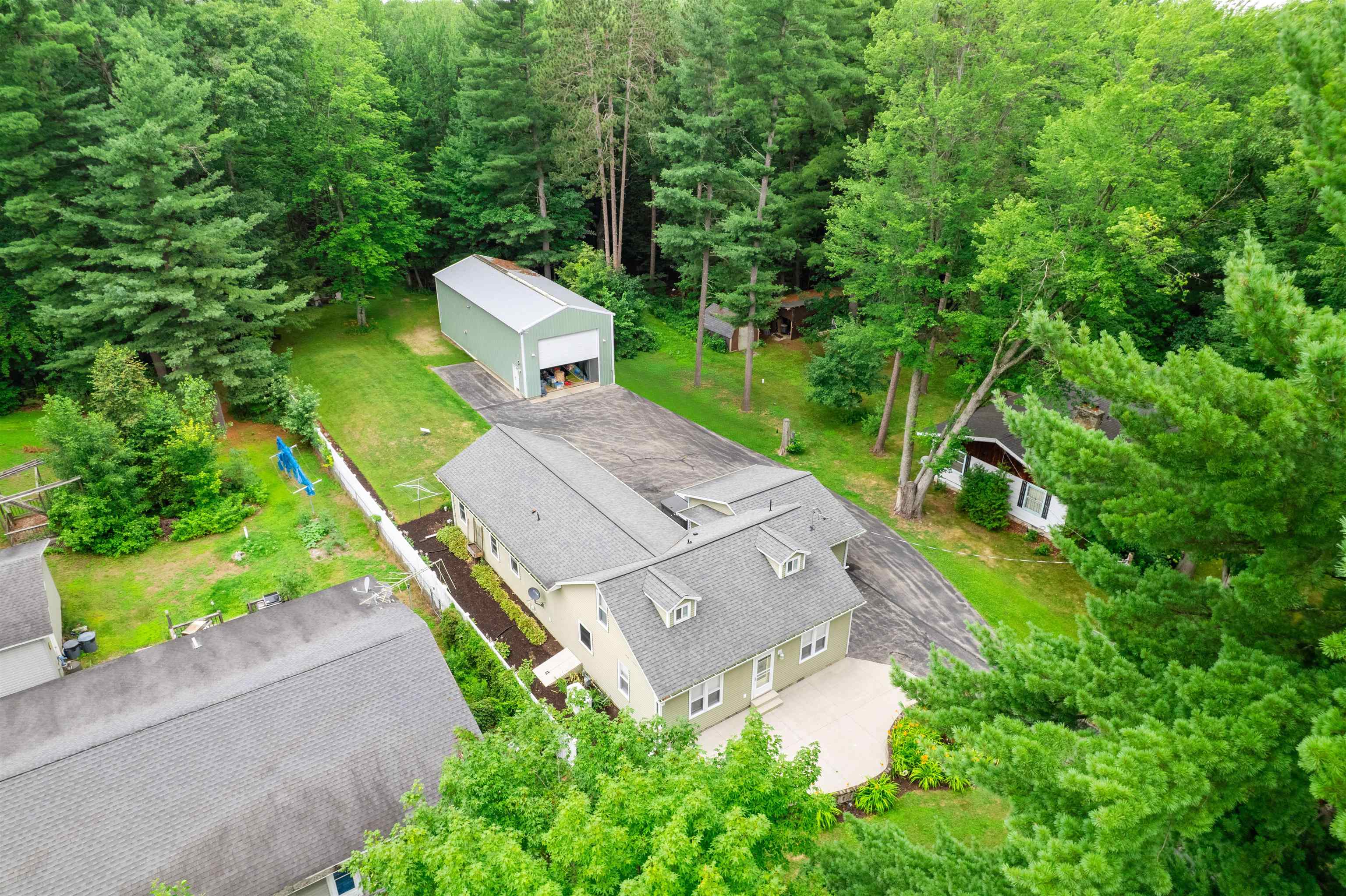 Property photo 35