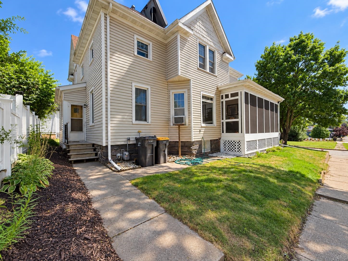 Property photo 64