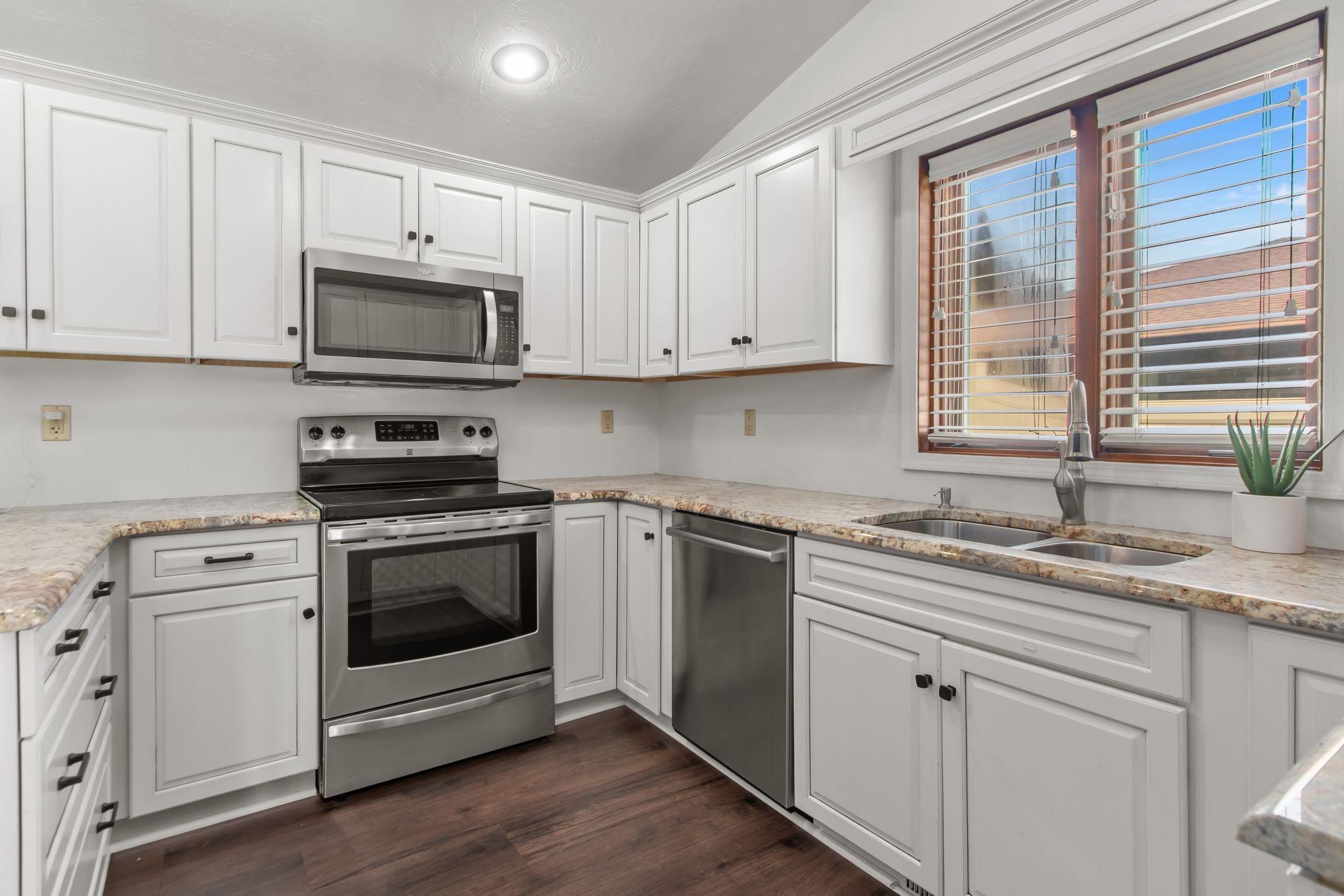Property photo 28