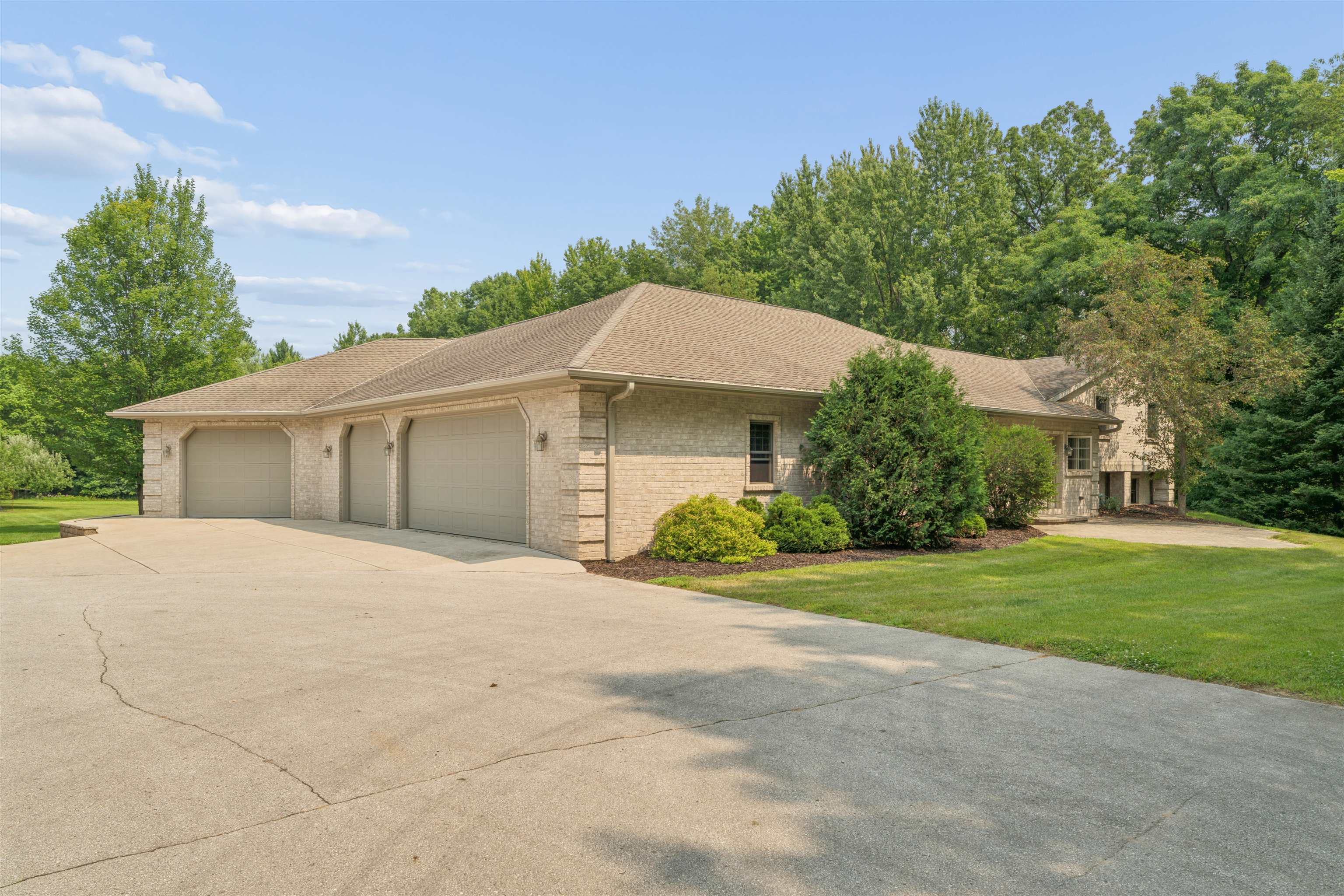 Property photo 36