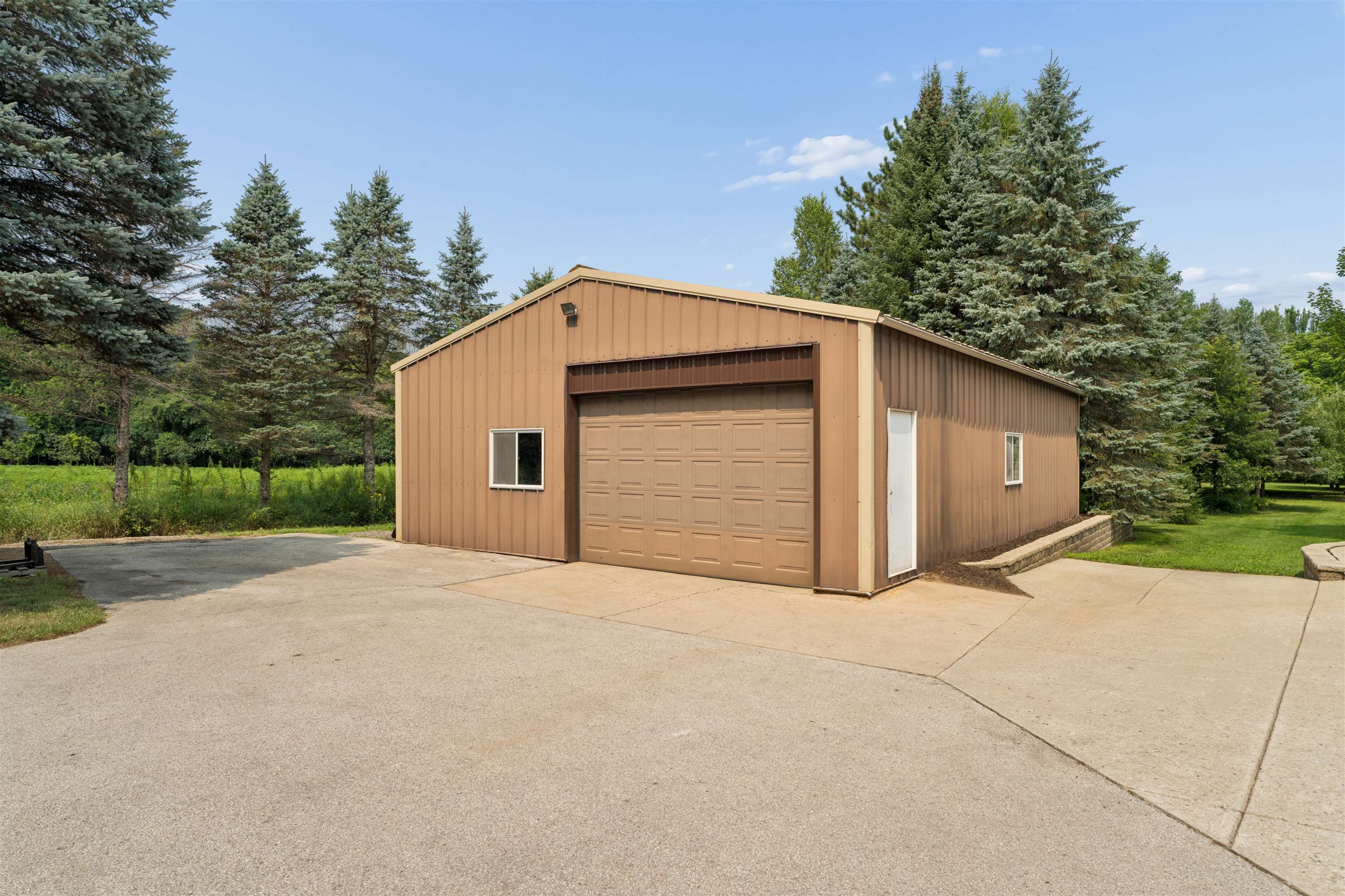 Property photo 37