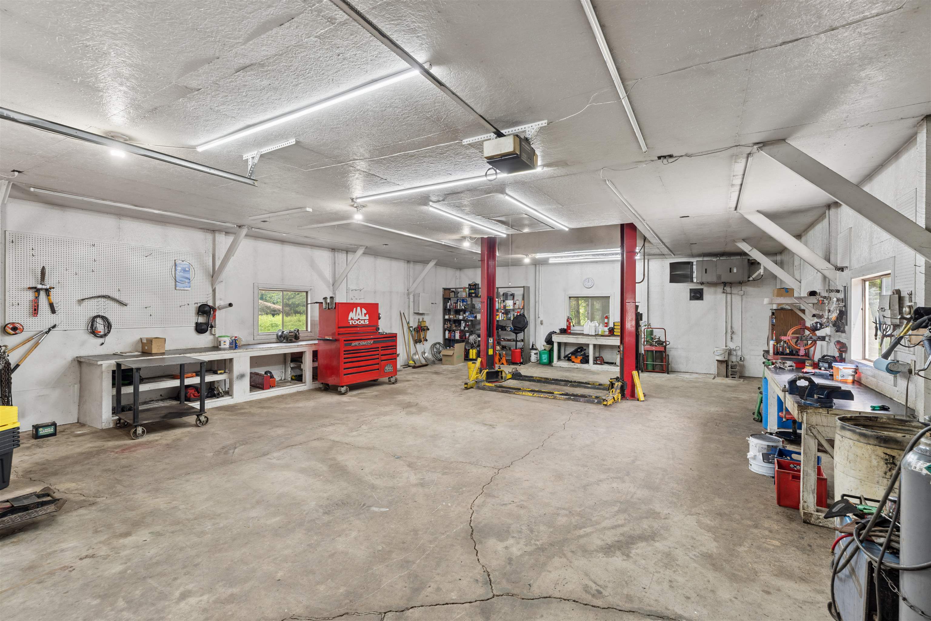 Property photo 38