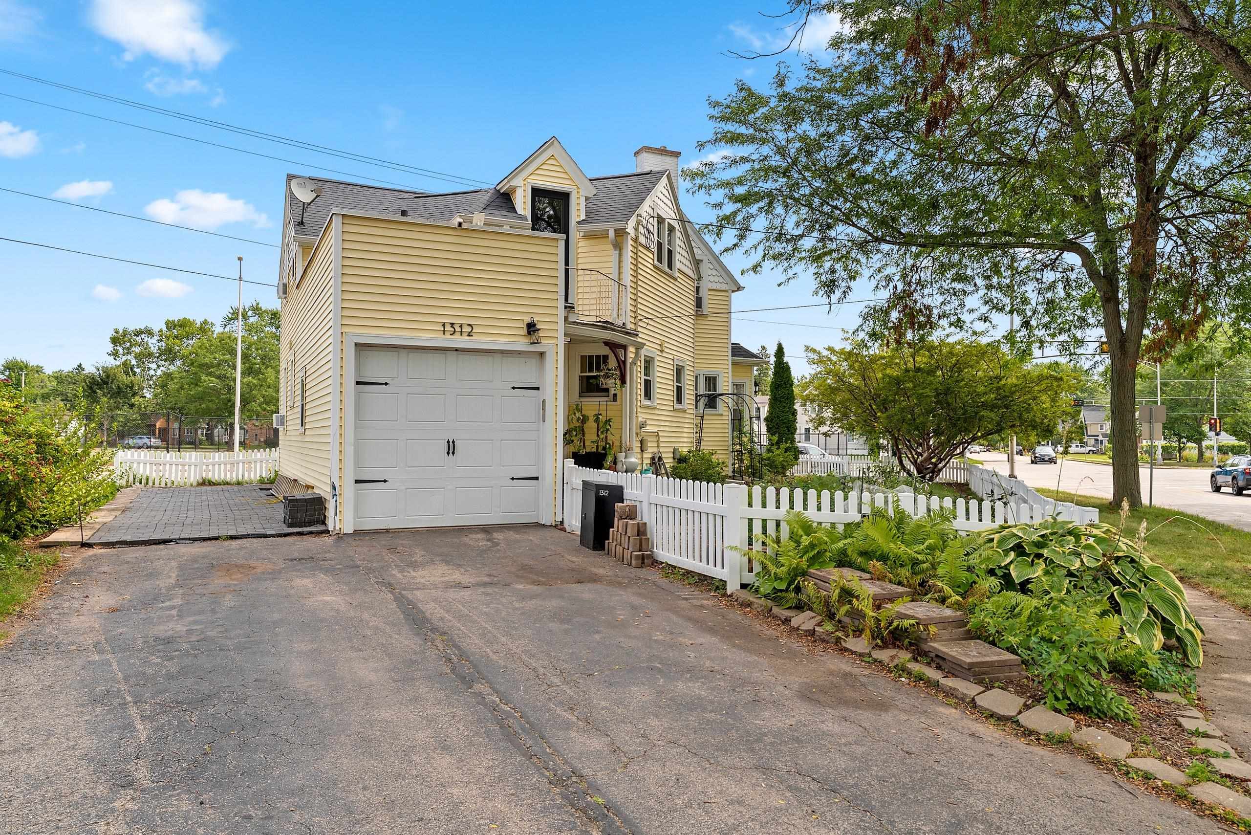 Property photo 44