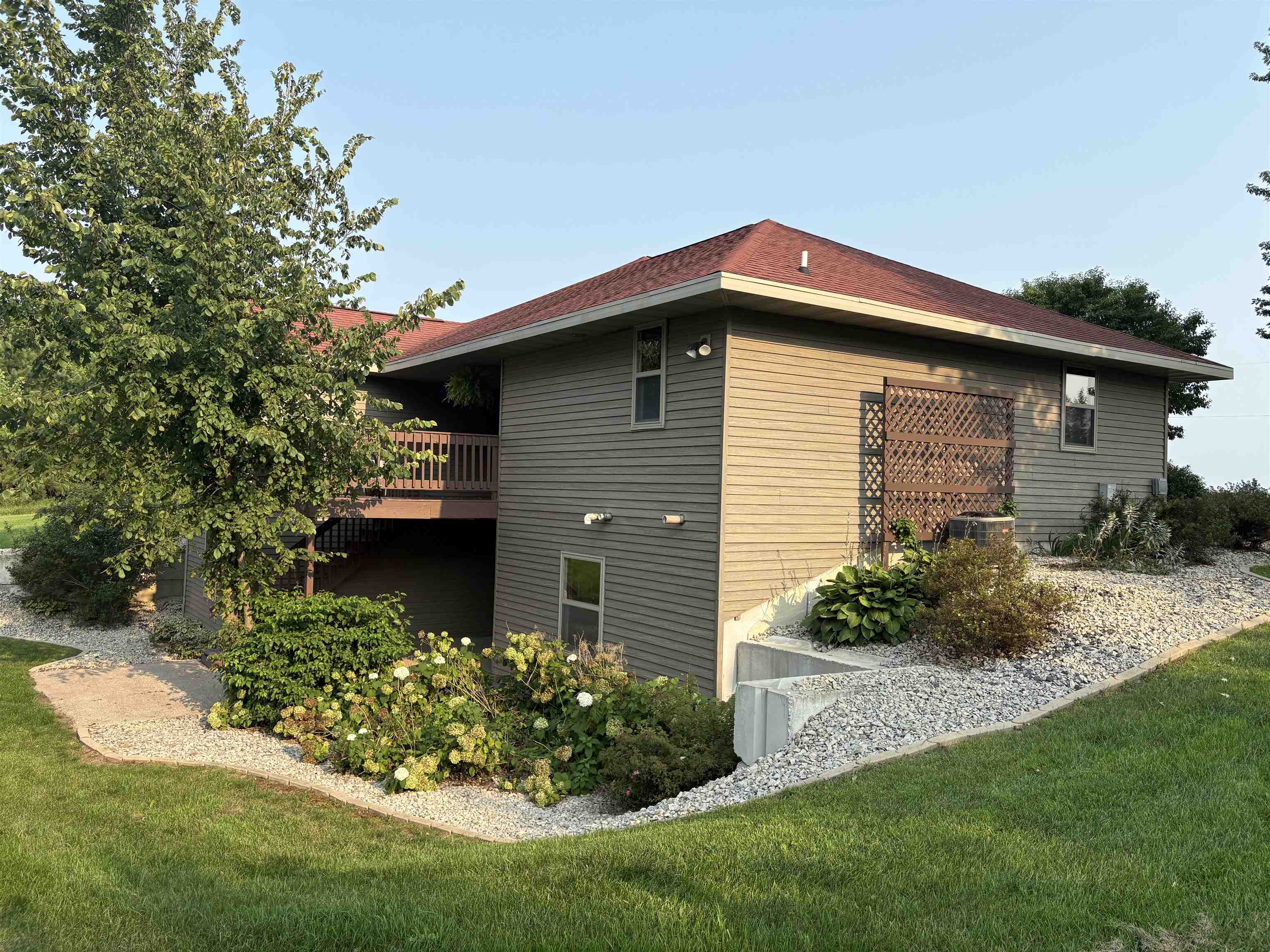 Property photo 35