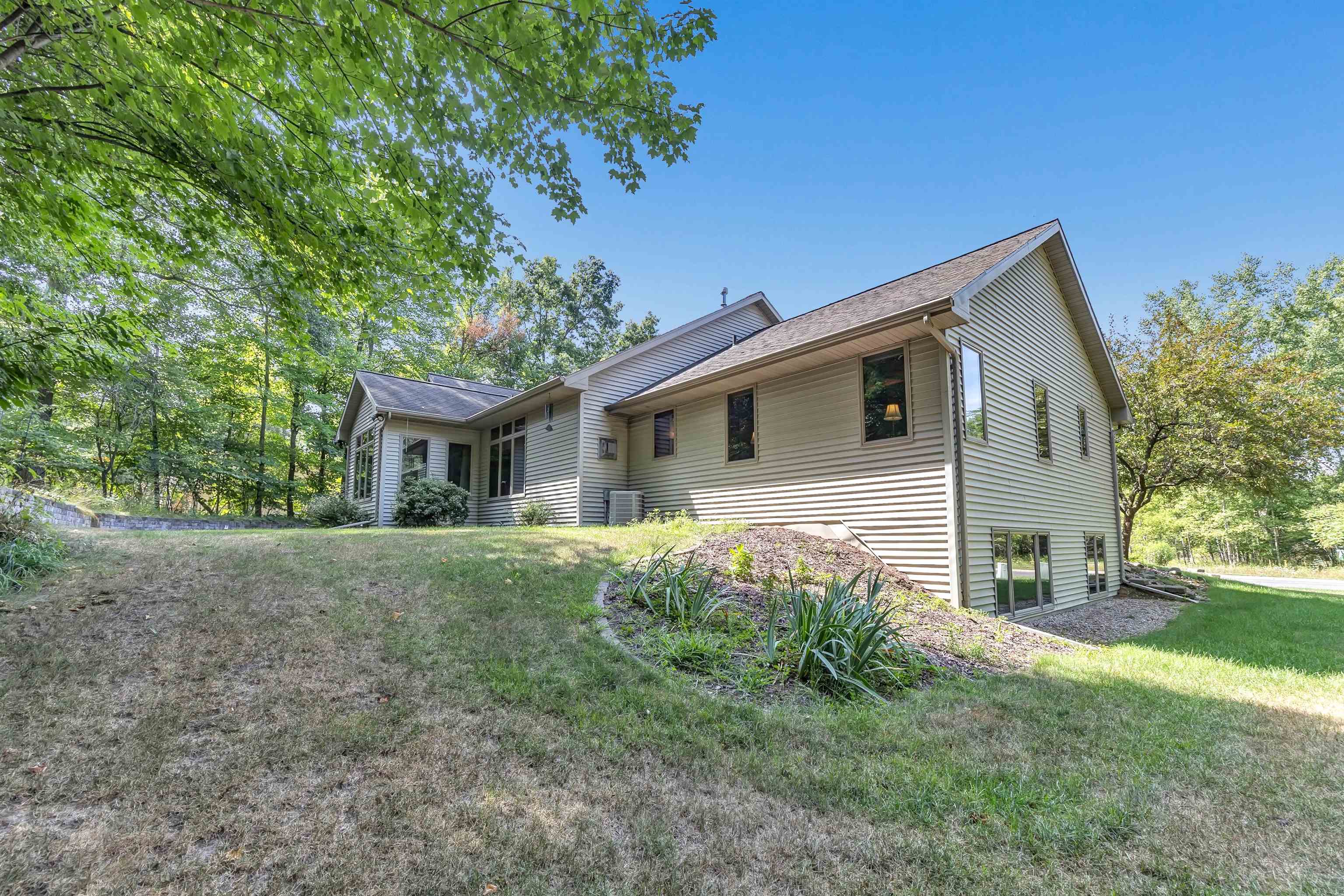 Property photo 28