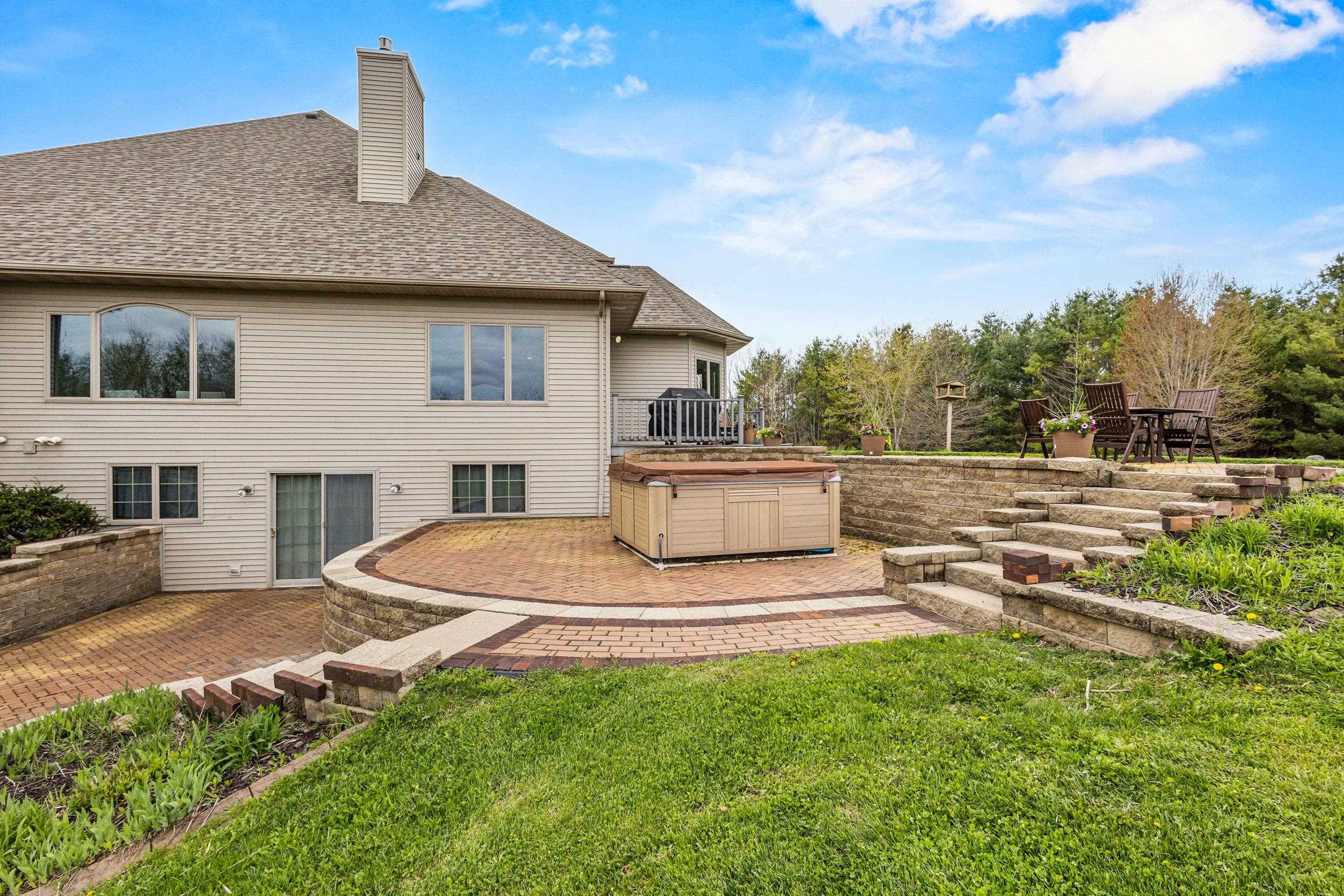 Property photo 64