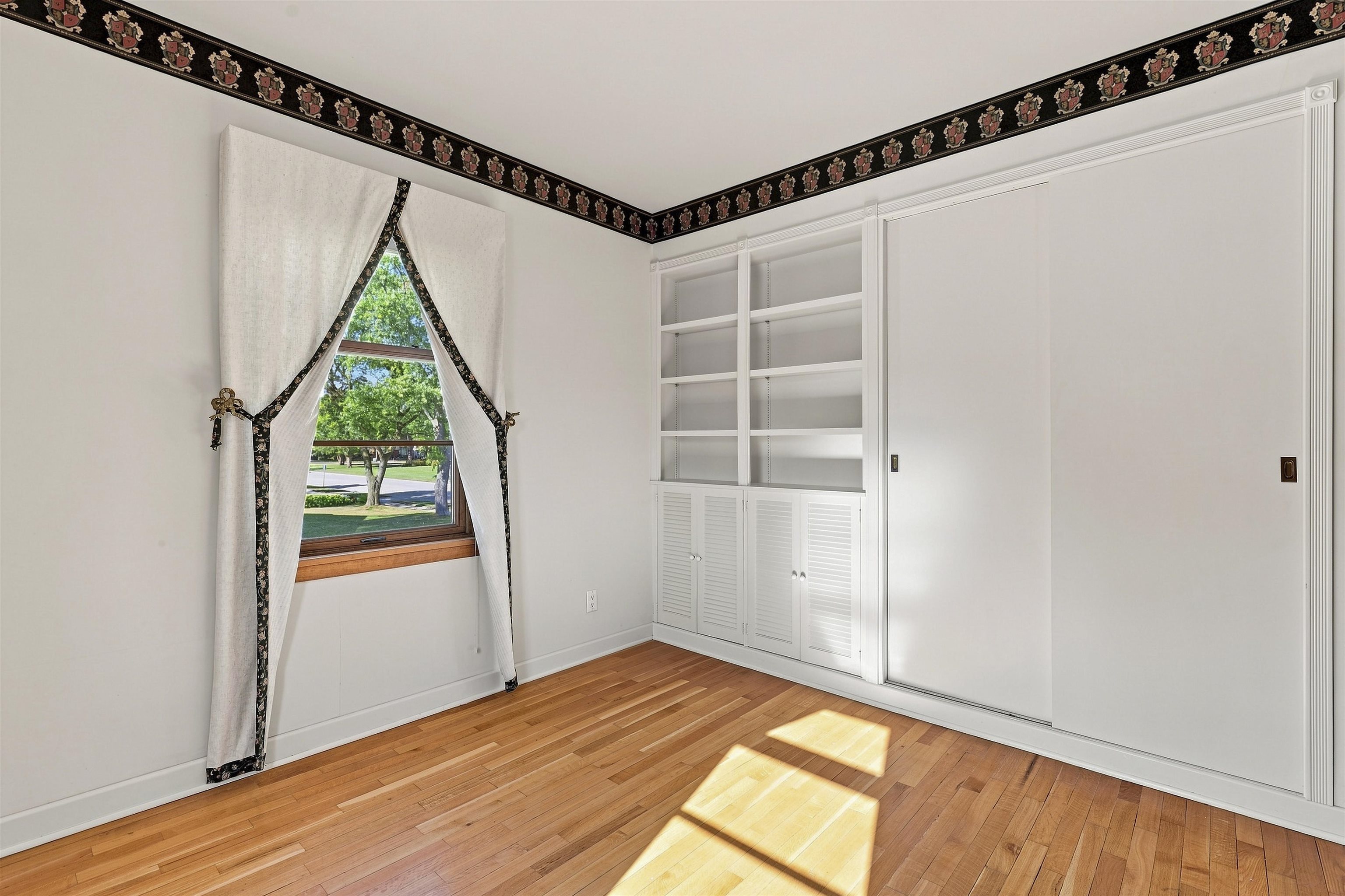 Property photo 40