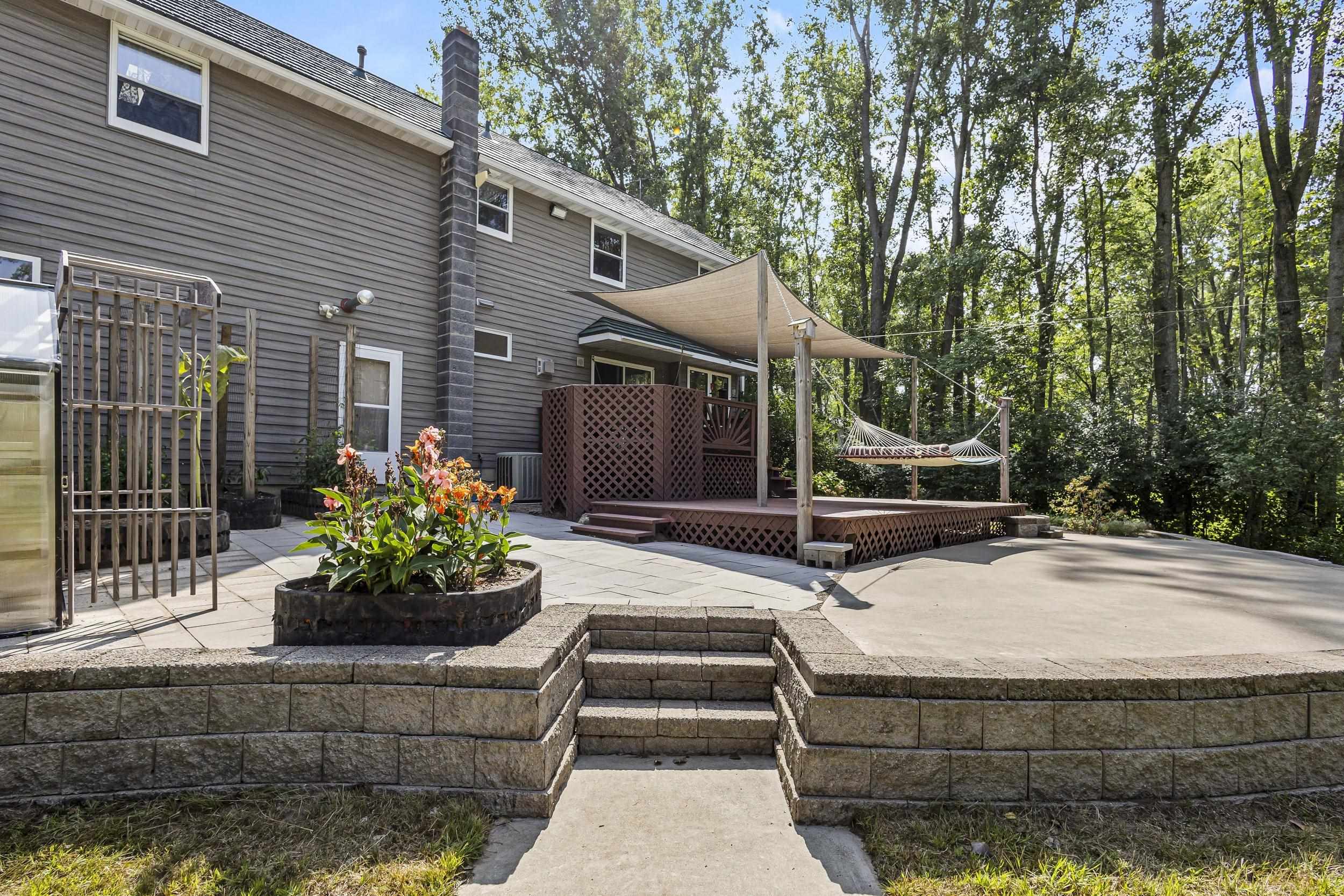Property photo 33