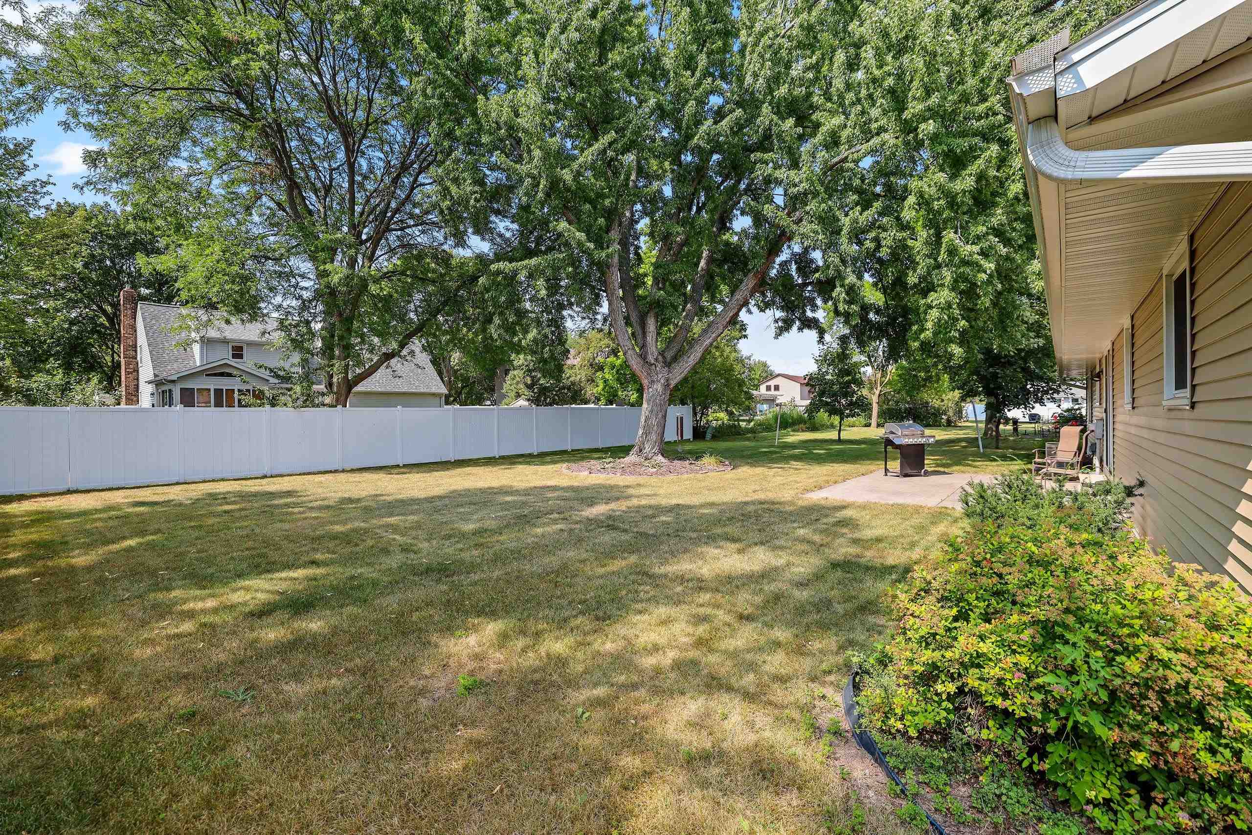 Property photo 33