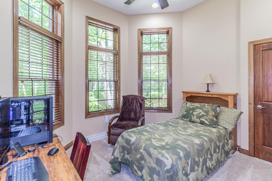 Property photo 32