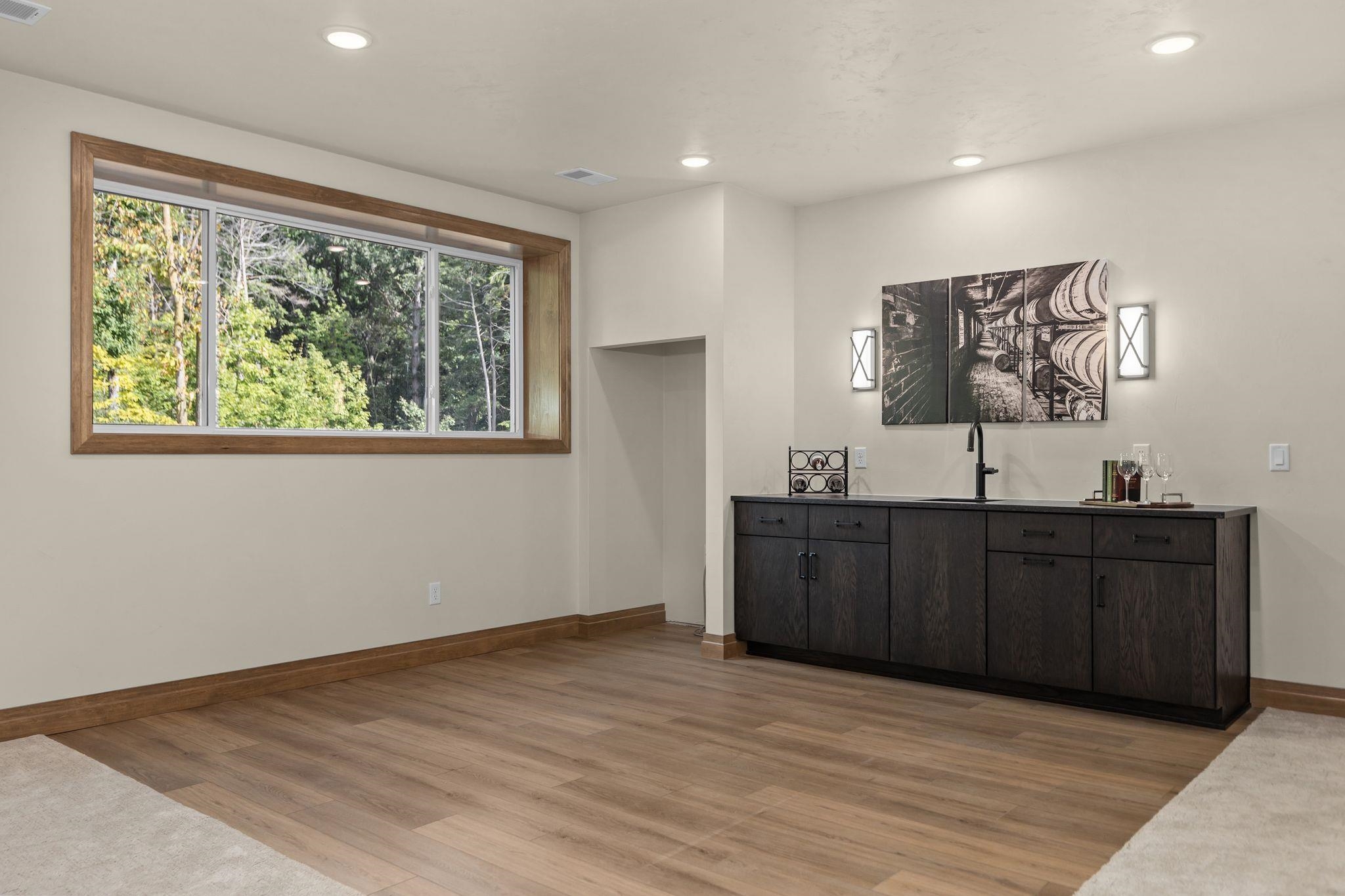 Property photo 64
