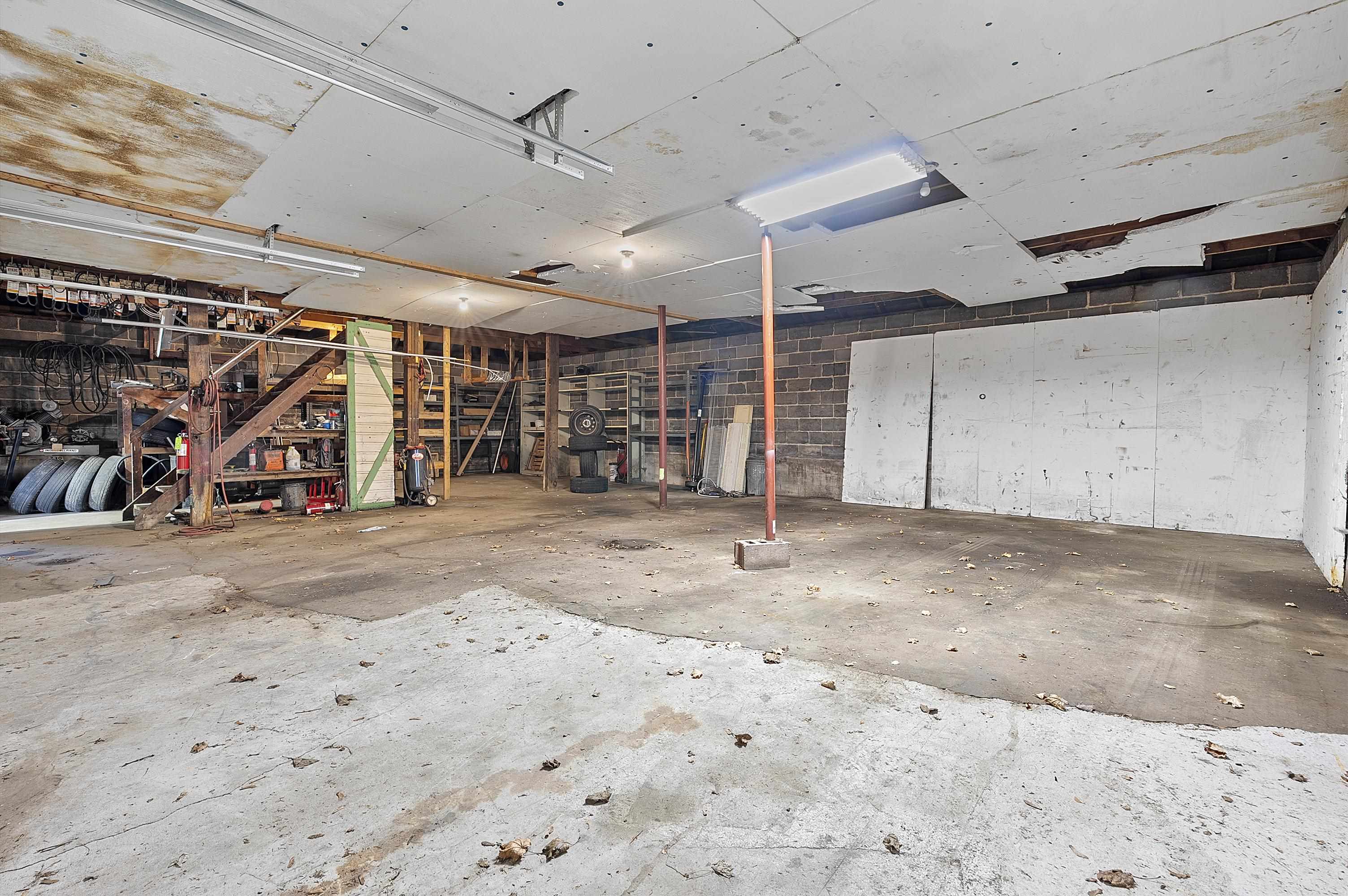 Property photo 31