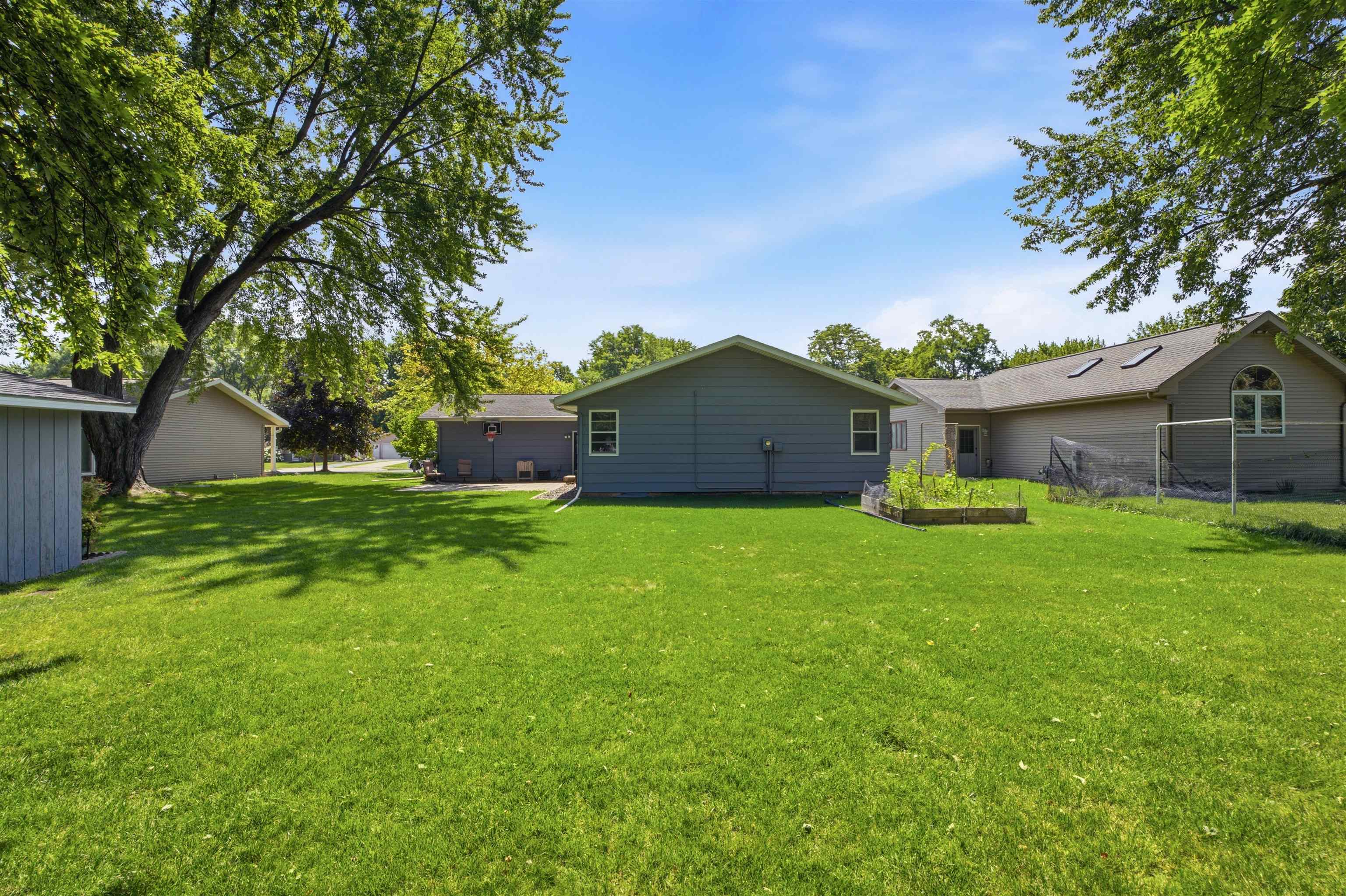 Property photo 36