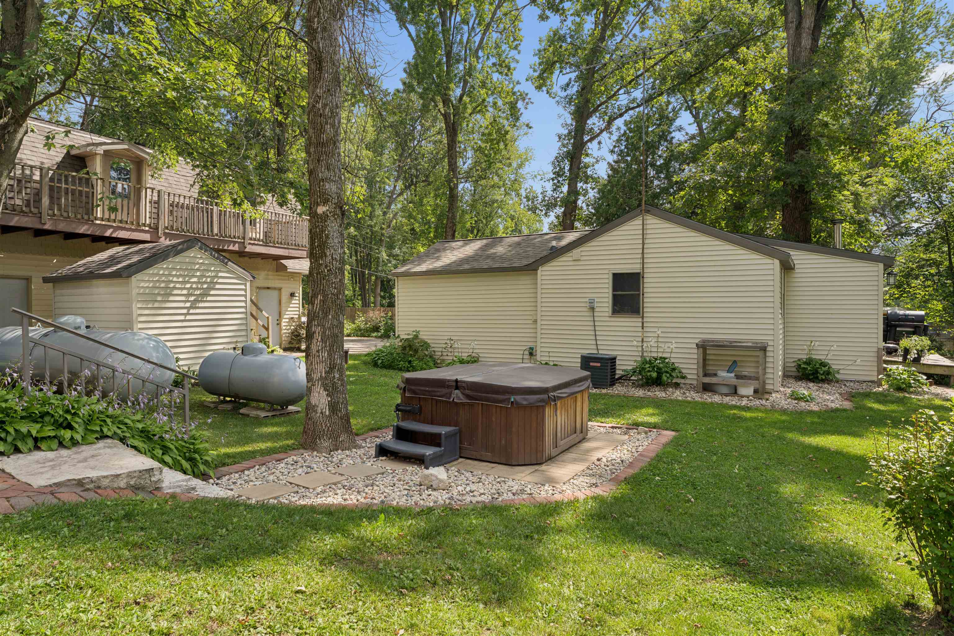 Property photo 74