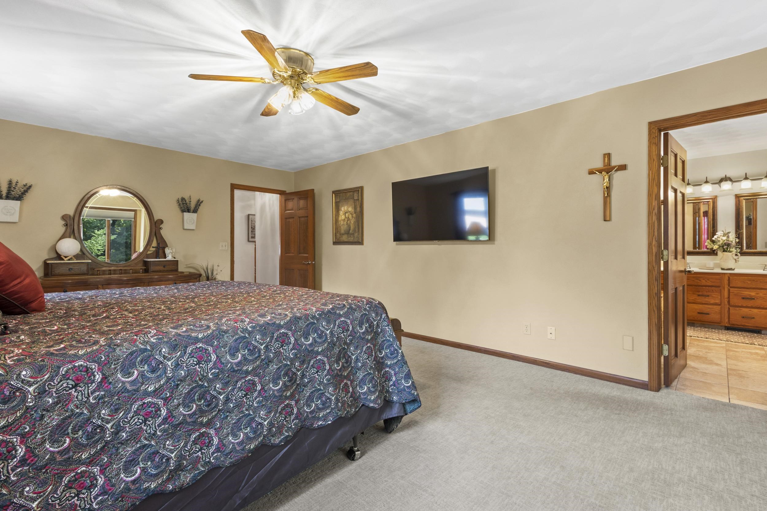 Property photo 35