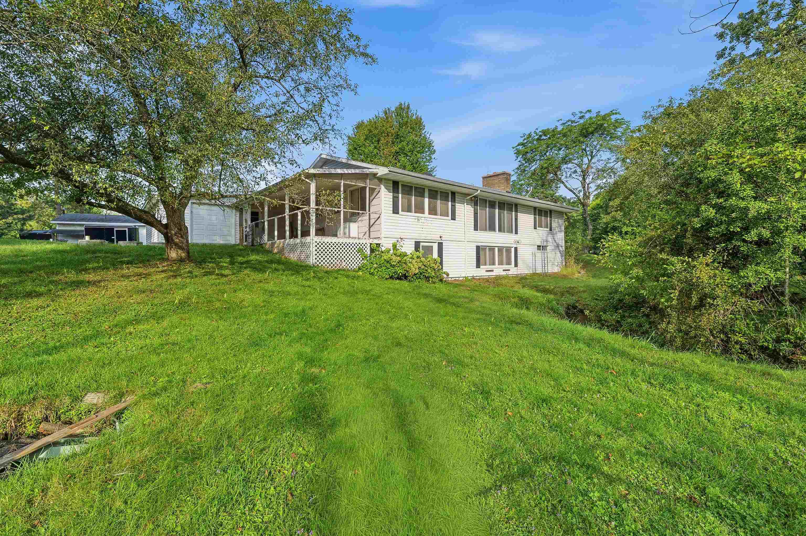 Property photo 28