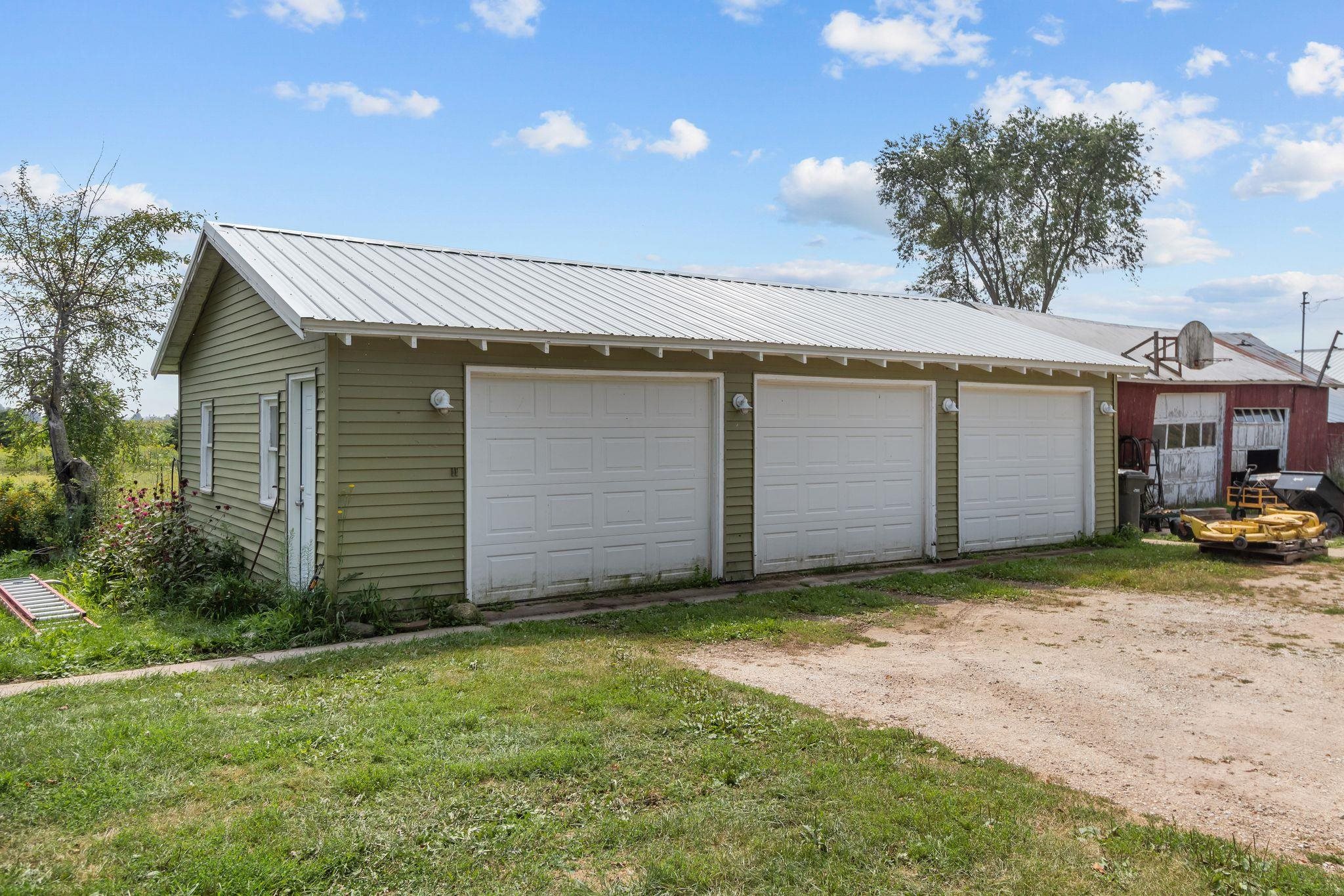 Property photo 38