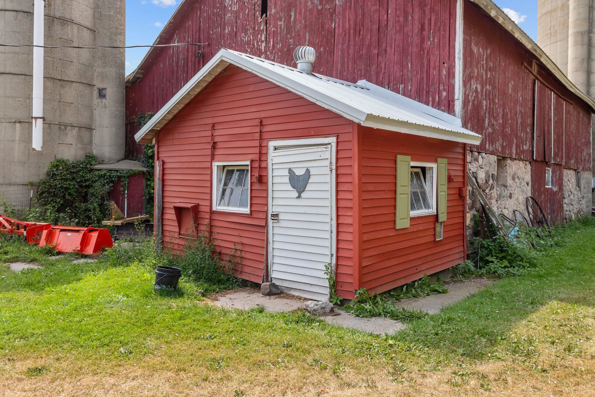 Property photo 44