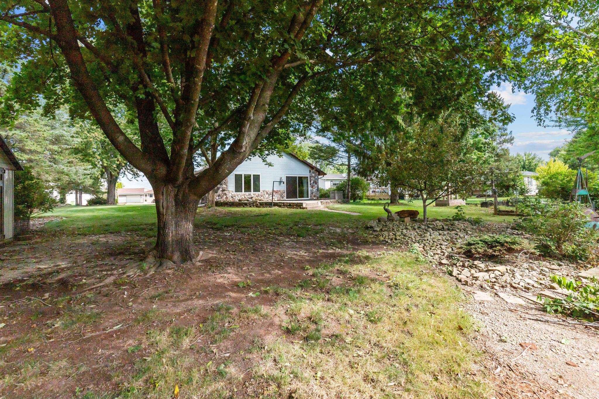 Property photo 44
