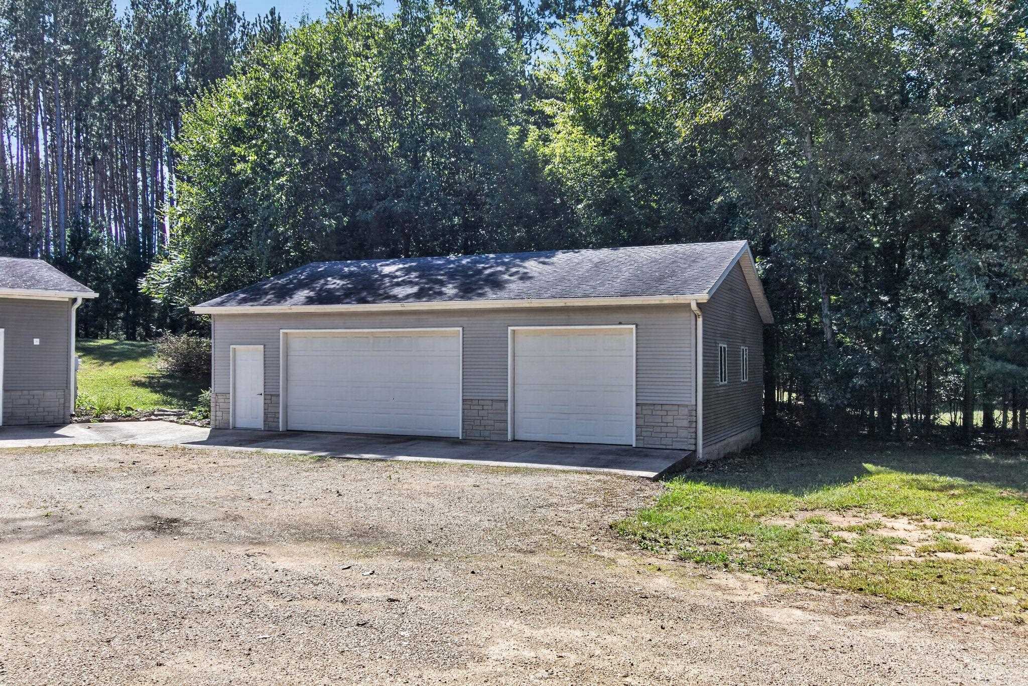 Property photo 46