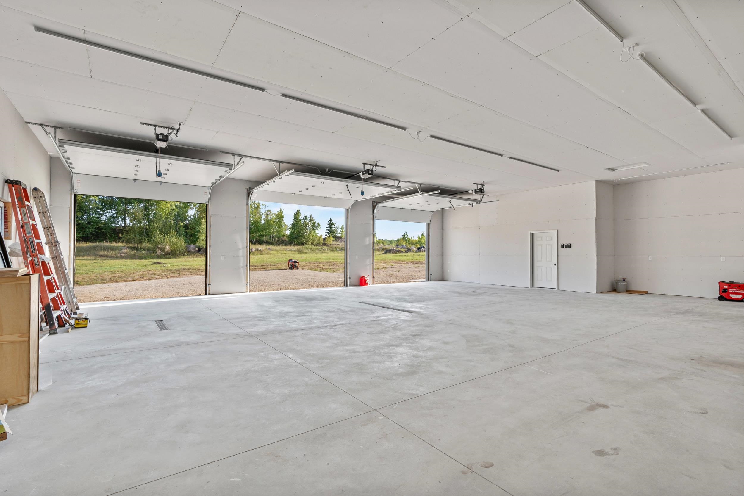 Property photo 43
