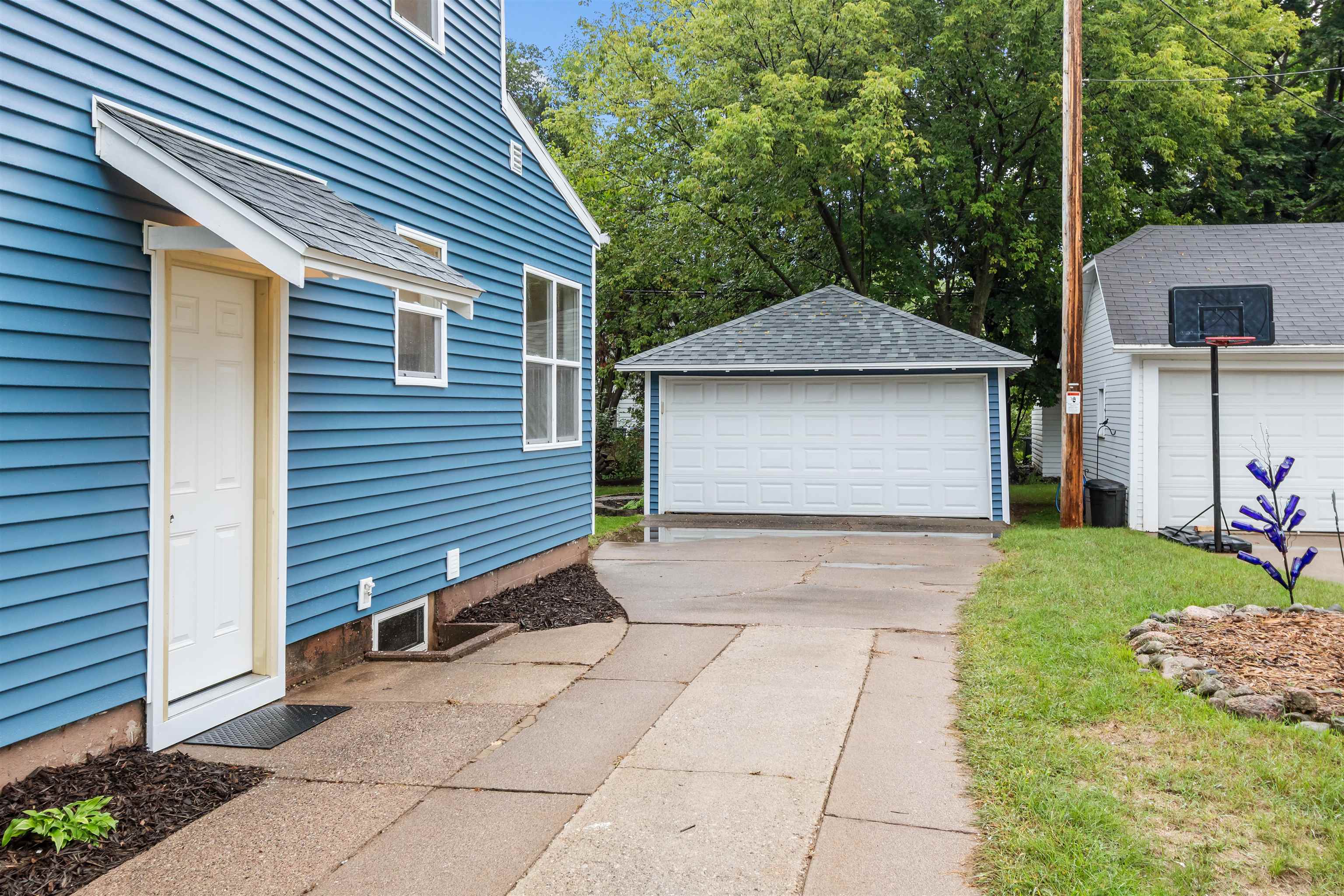 Property photo 36
