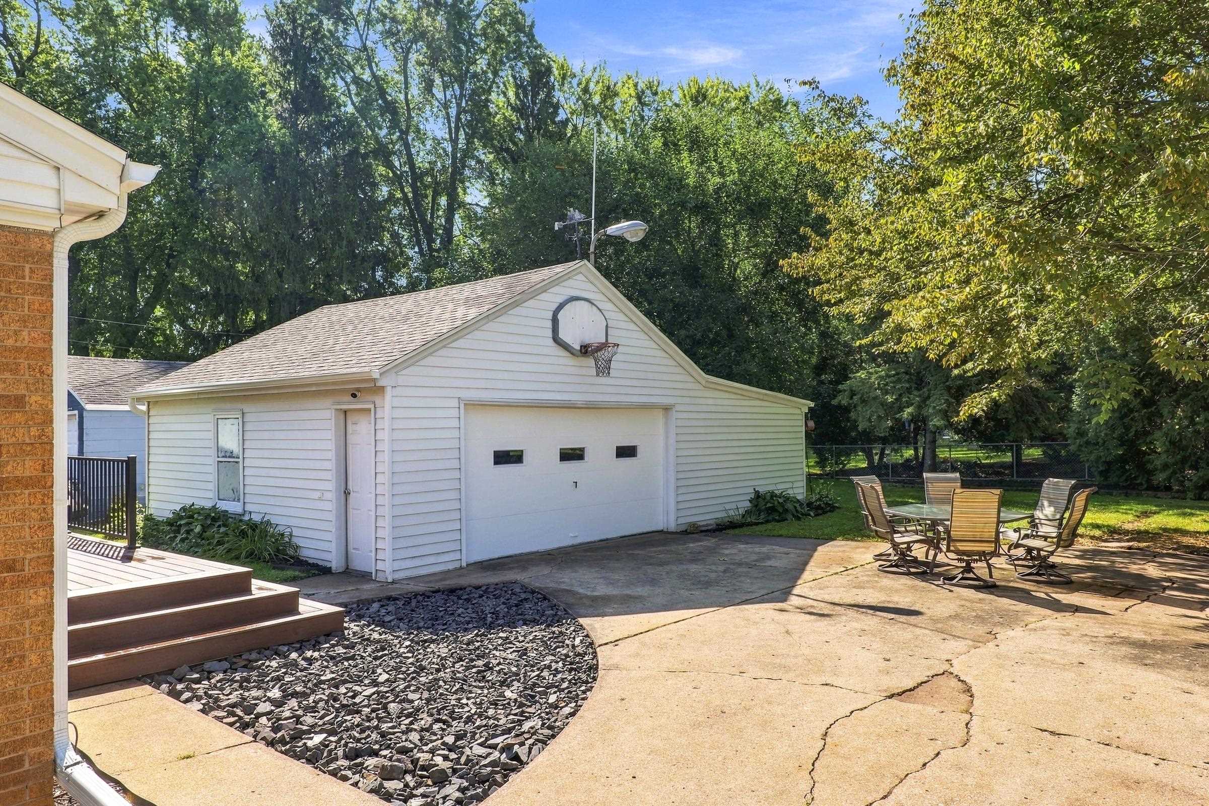 Property photo 44