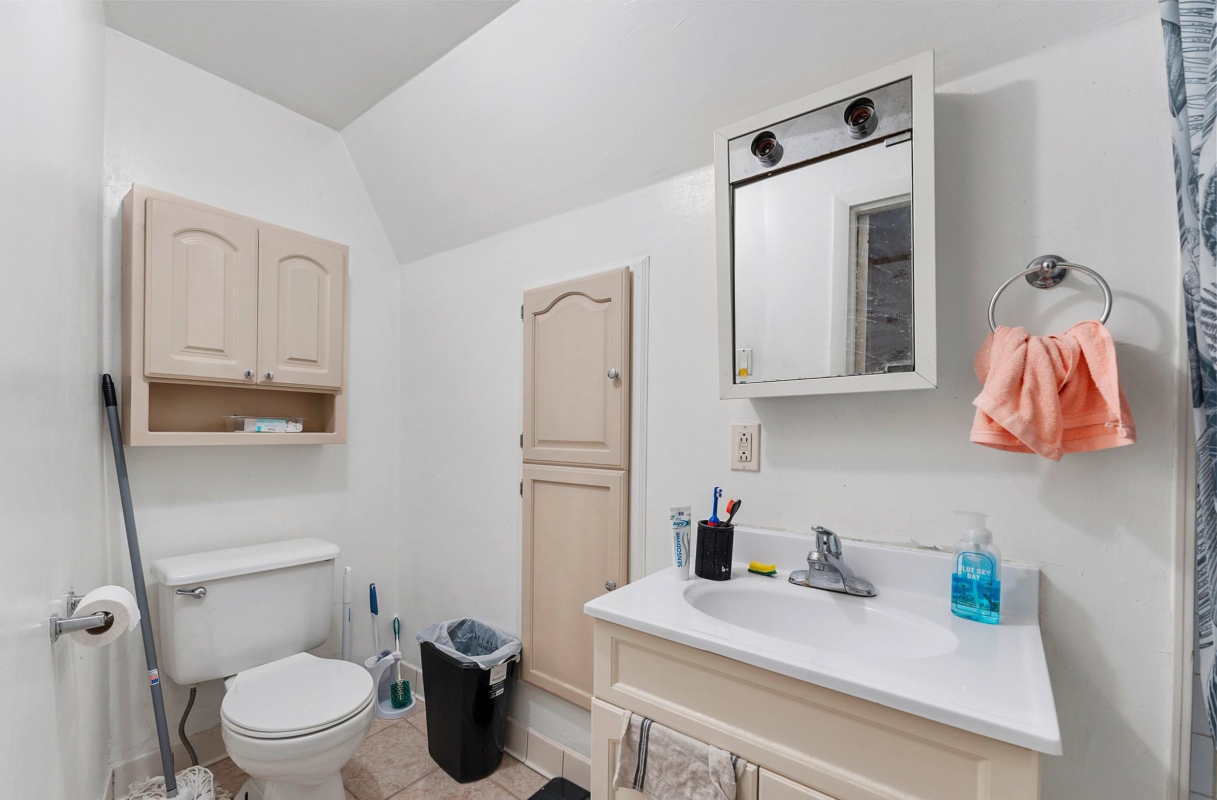Property photo 44
